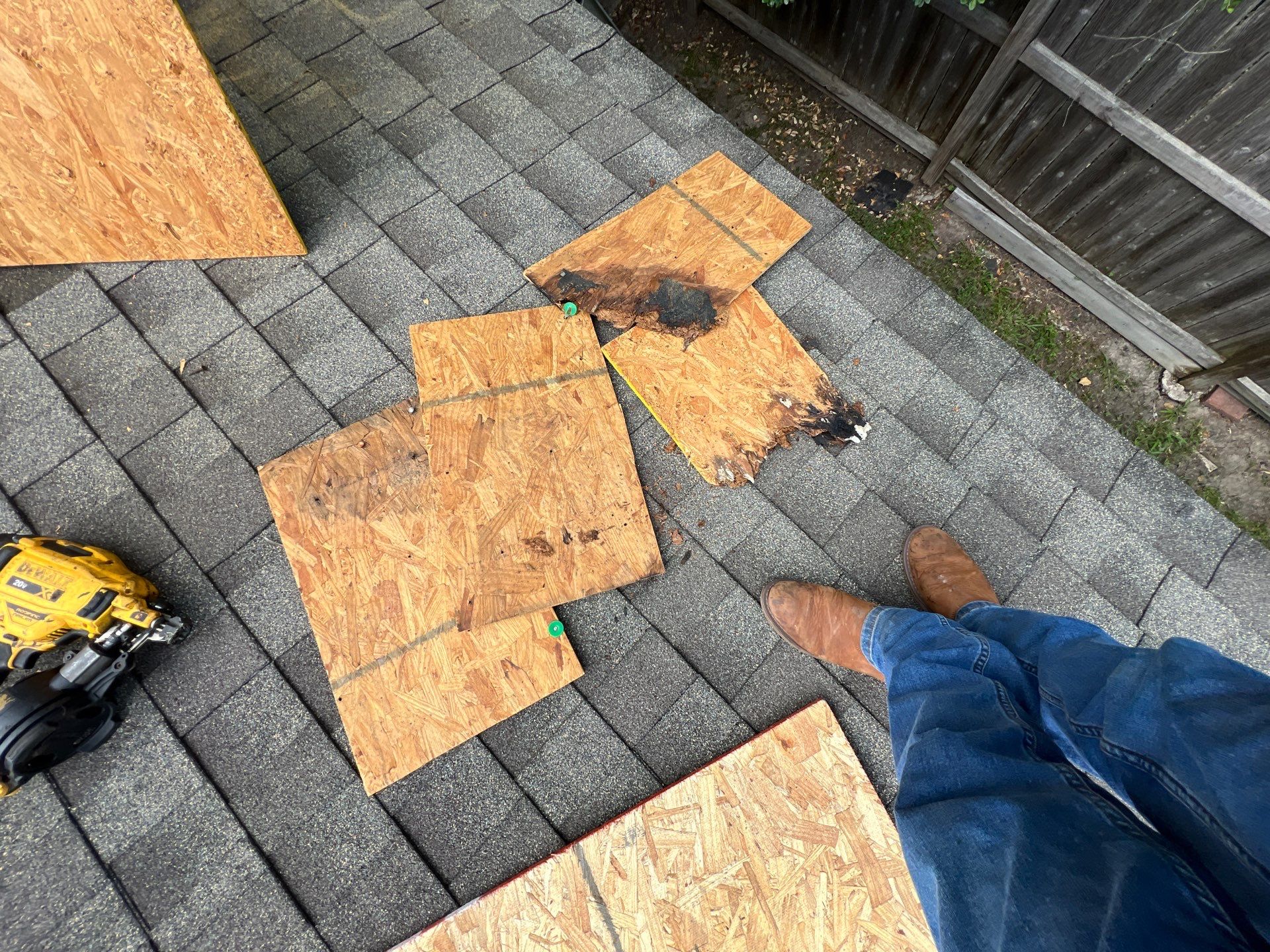 Residential Roofing Repair using Owen's Corning Duration (Lifetime) Shingles by Roof Repair Company
