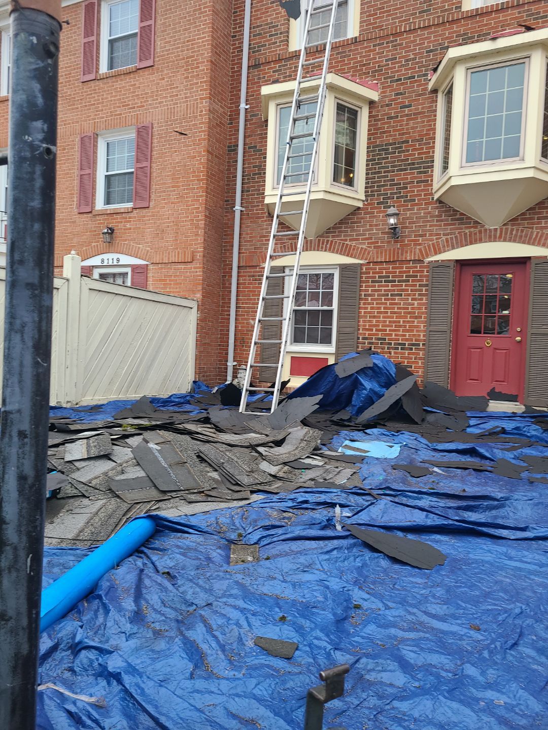 Alexandria Certainteed Landmark Roof in Colonial Slate by RM Banning, Inc.