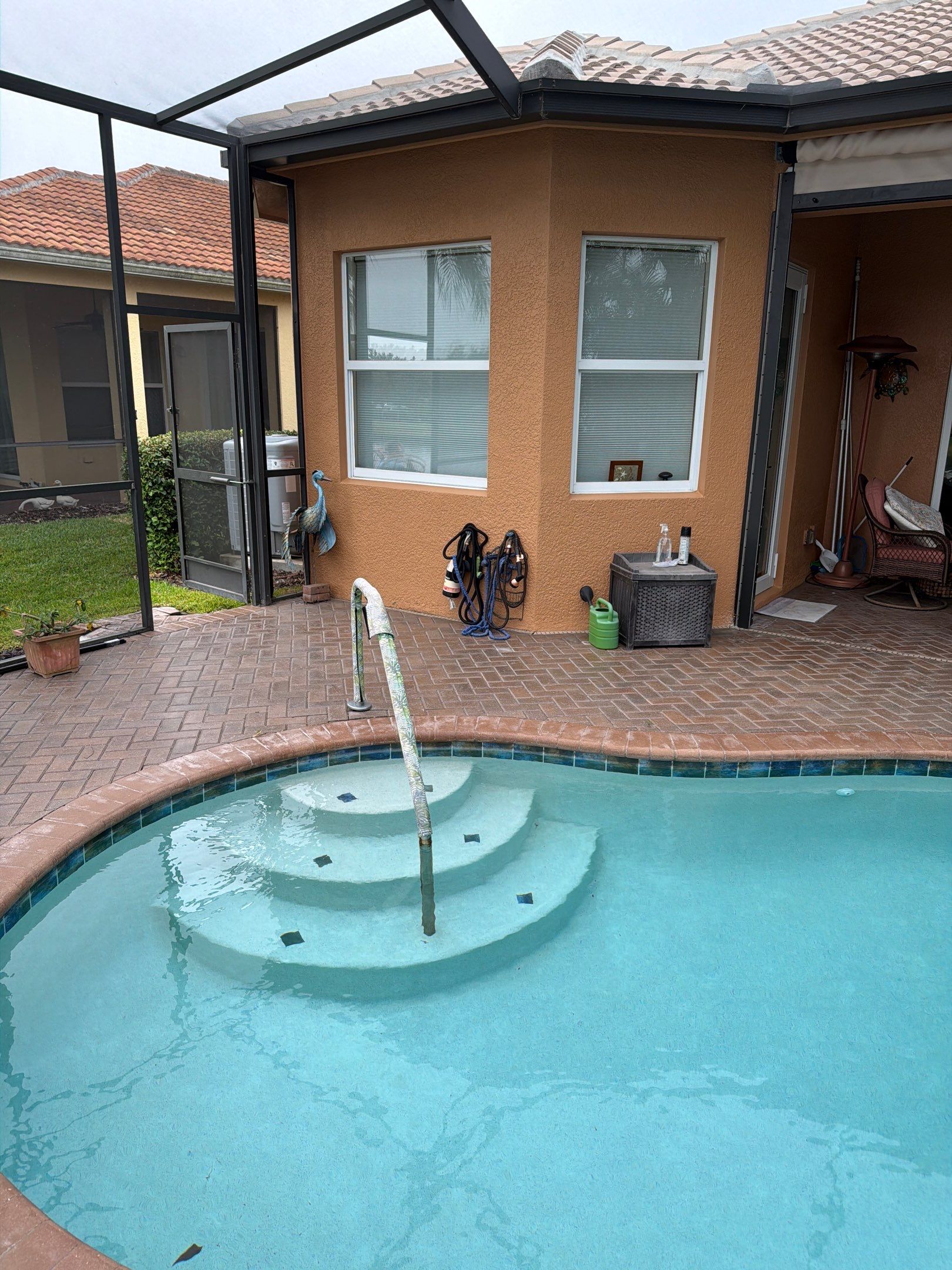 Valencia Lakes Paver Stripping and Sealing for Full Residential Property by Supreme Paver Experts
