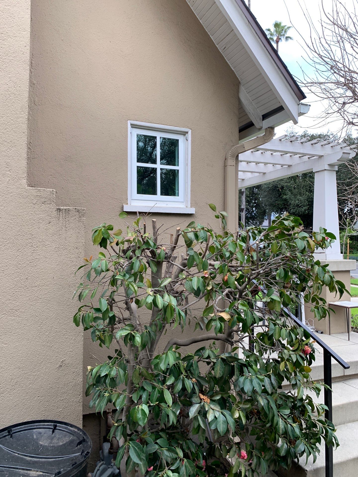 Window Installation using Milgard Ultra series, Fiberglass windows with SDL grids by American Window Company