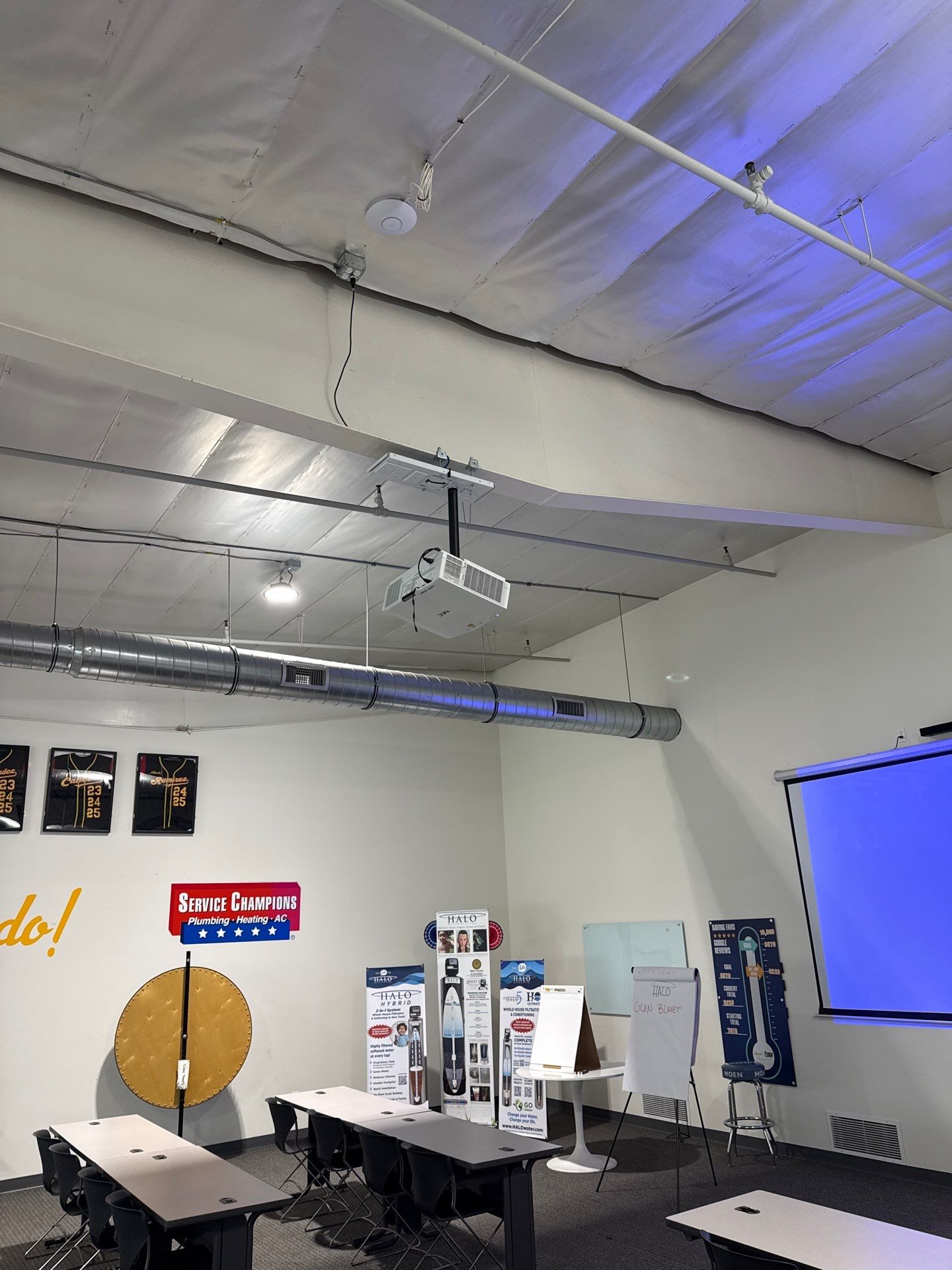 Training Room Projector and Audiovisual Installation in Los Angeles by Ring and Ping Inc.