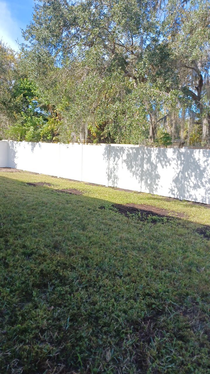 Sarasota, FL 6ft. Tall White Vinyl Privacy Fence  by Asap fence and gates, LLC