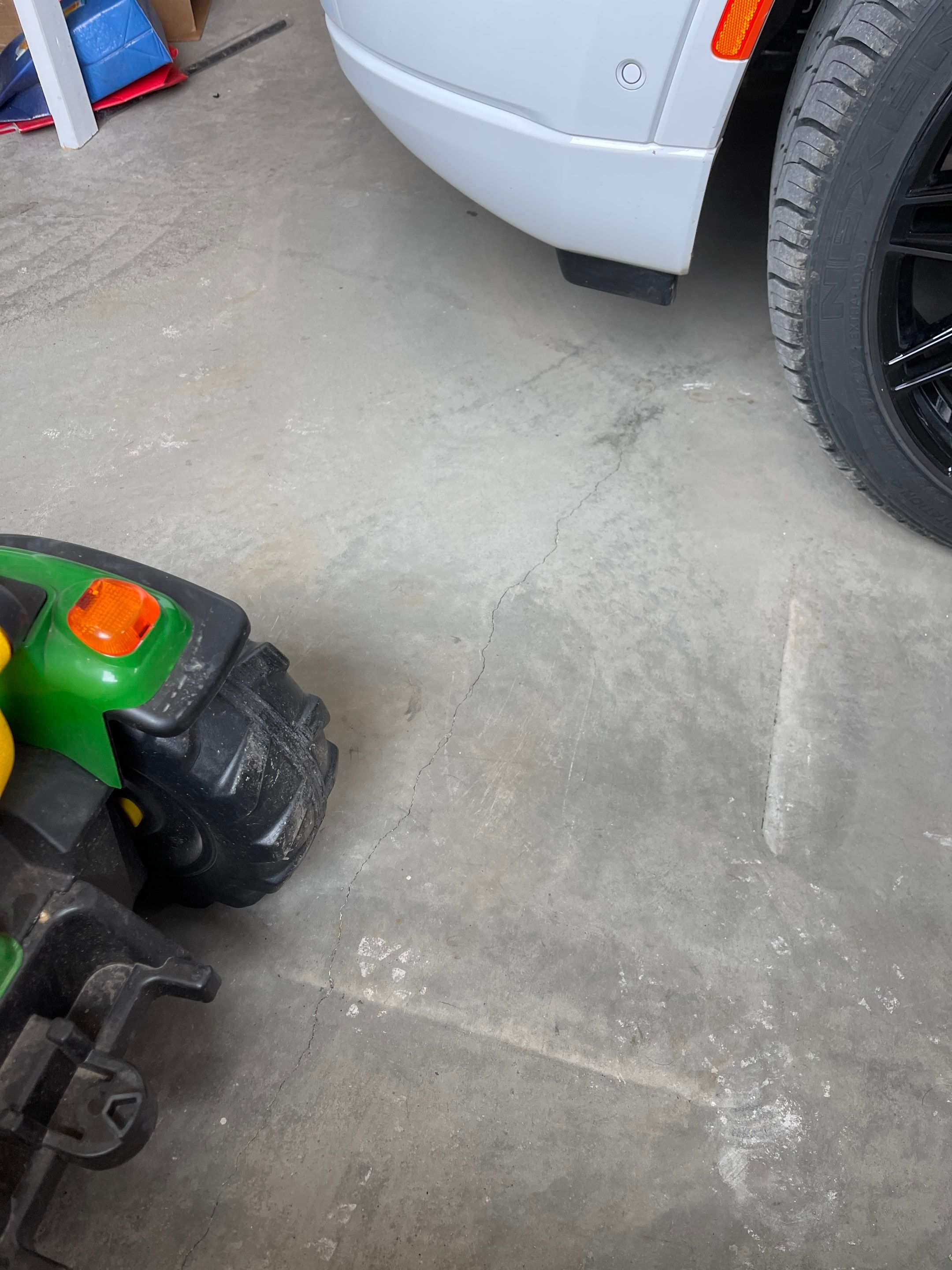 Gravel Flake Garage Floor Coating in Yankton by Select Painting, Coatings & Garage Cabinets