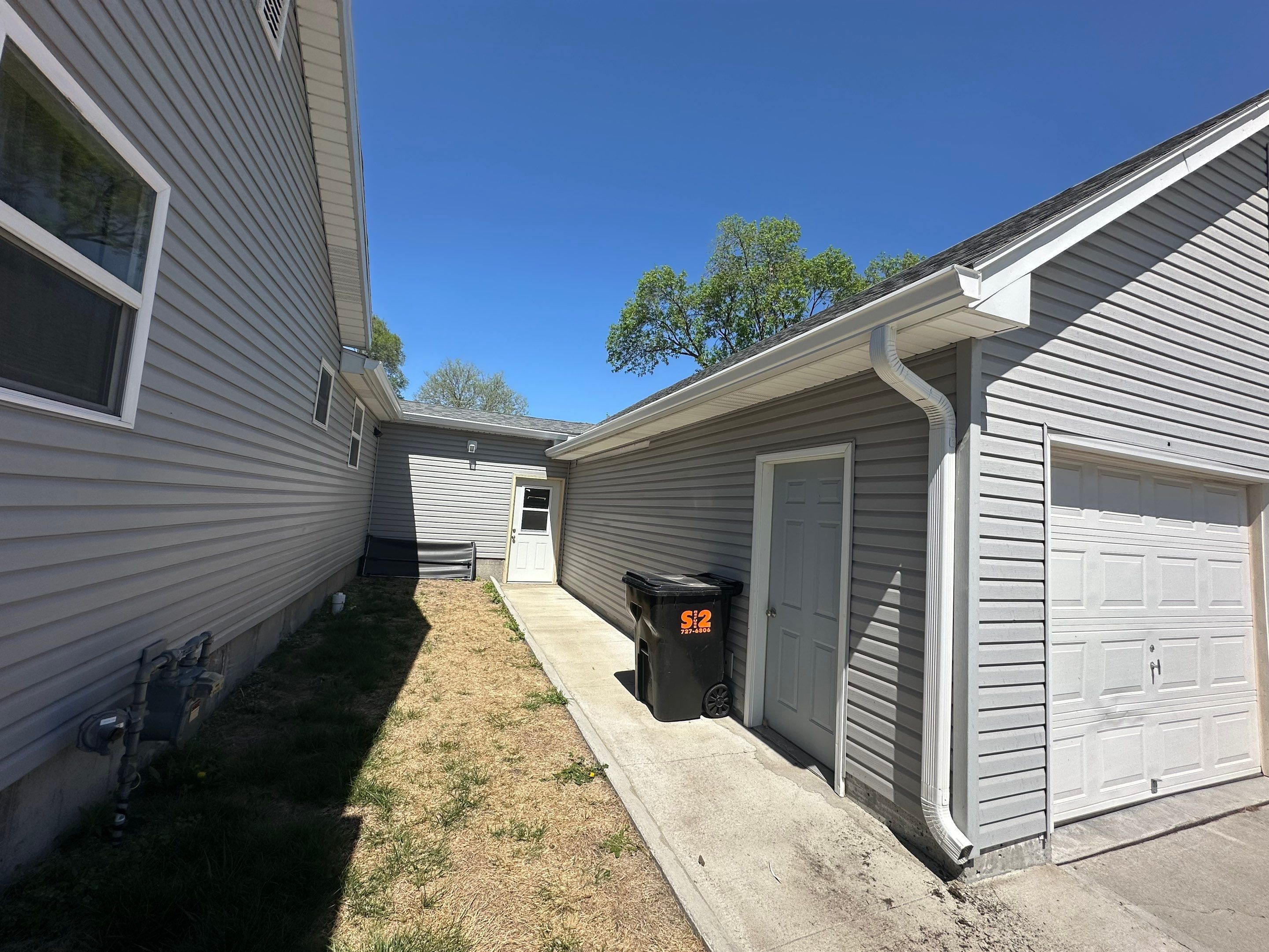 Roof Replacement and New Gutters in Fremont, NE by Crows Roofing LLC