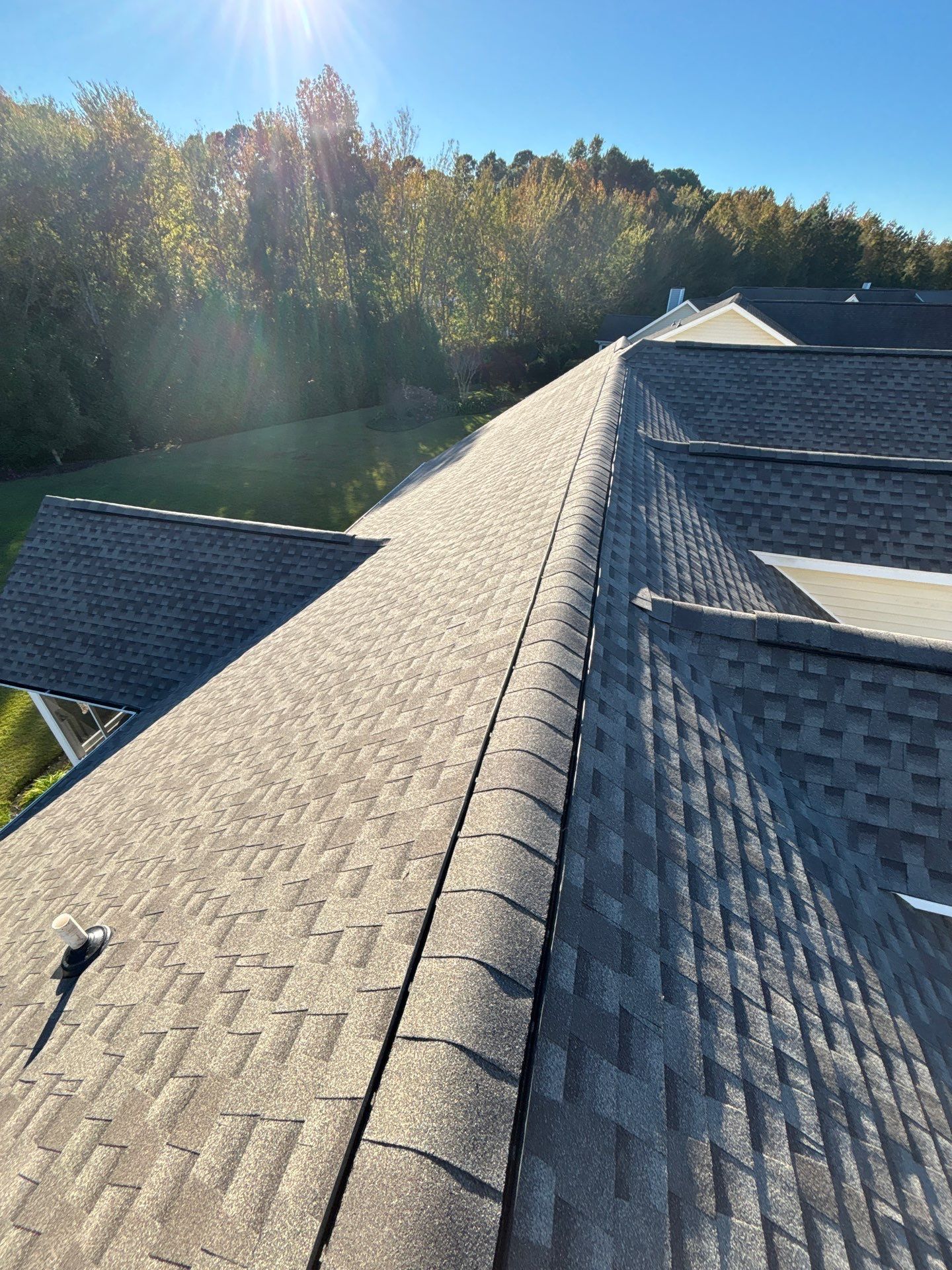 GAF HDZ - Weathered Wood by Linta Roofing Inc