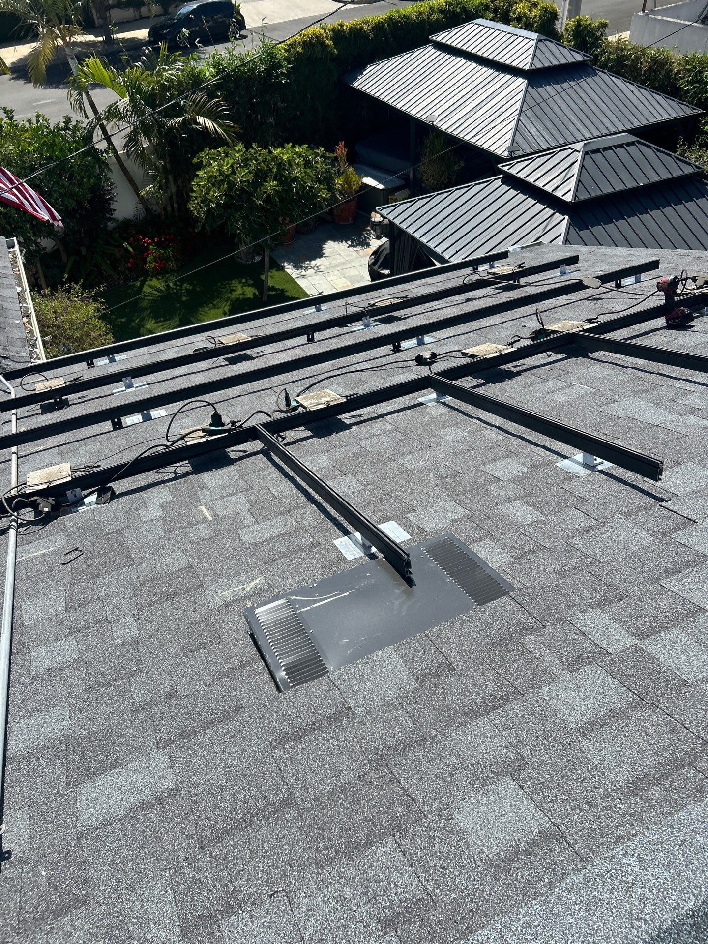 11765 Tennessee Ave Los Angeles by Solar Discovery