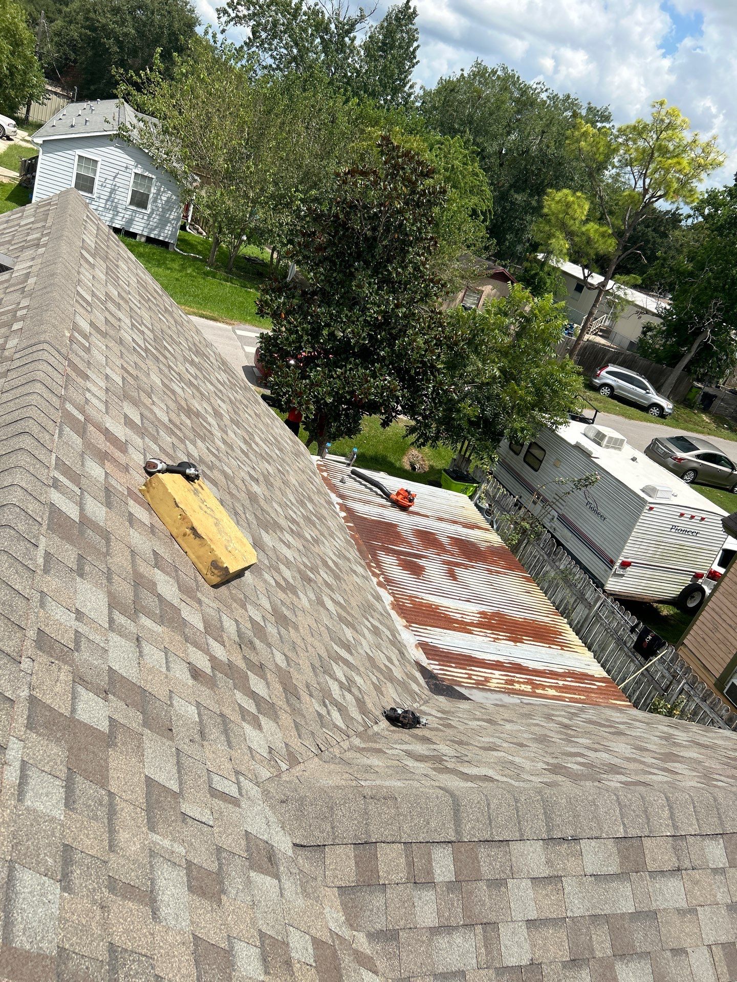 Residential Roofing Installation using Owen's Corning Duration (Lifetime) Shingles by Roof Repair Company