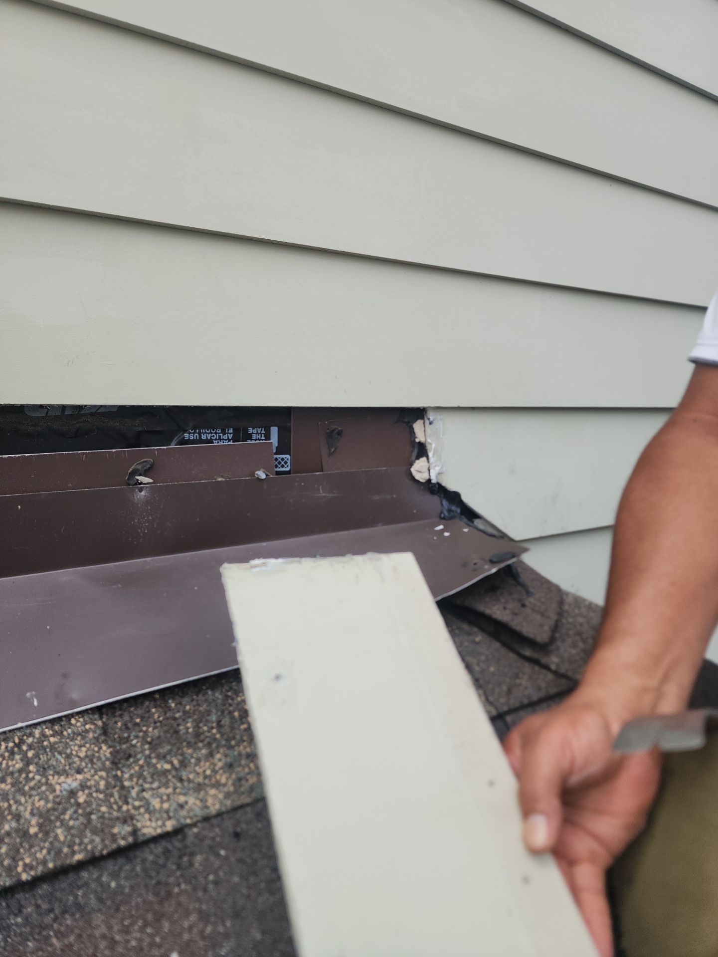 Flashing and siding repair by Indigo State Roofing