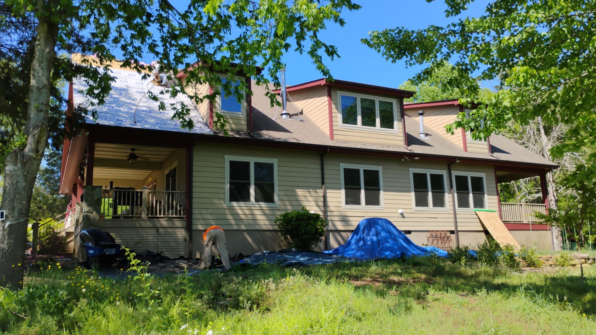 Tony's roof by BROCK BUILDERS 