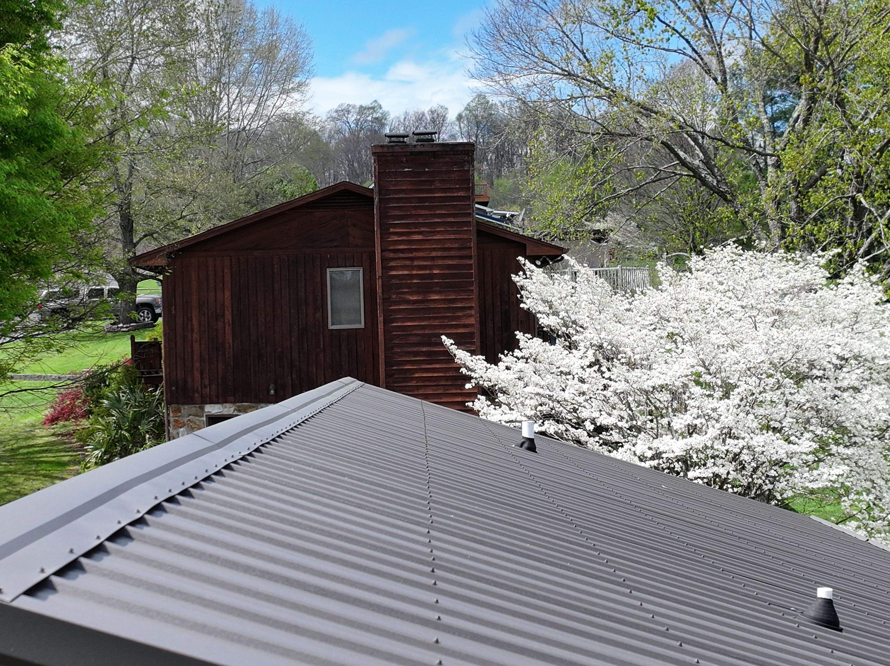 Burrus Residence by Omnia Roofing