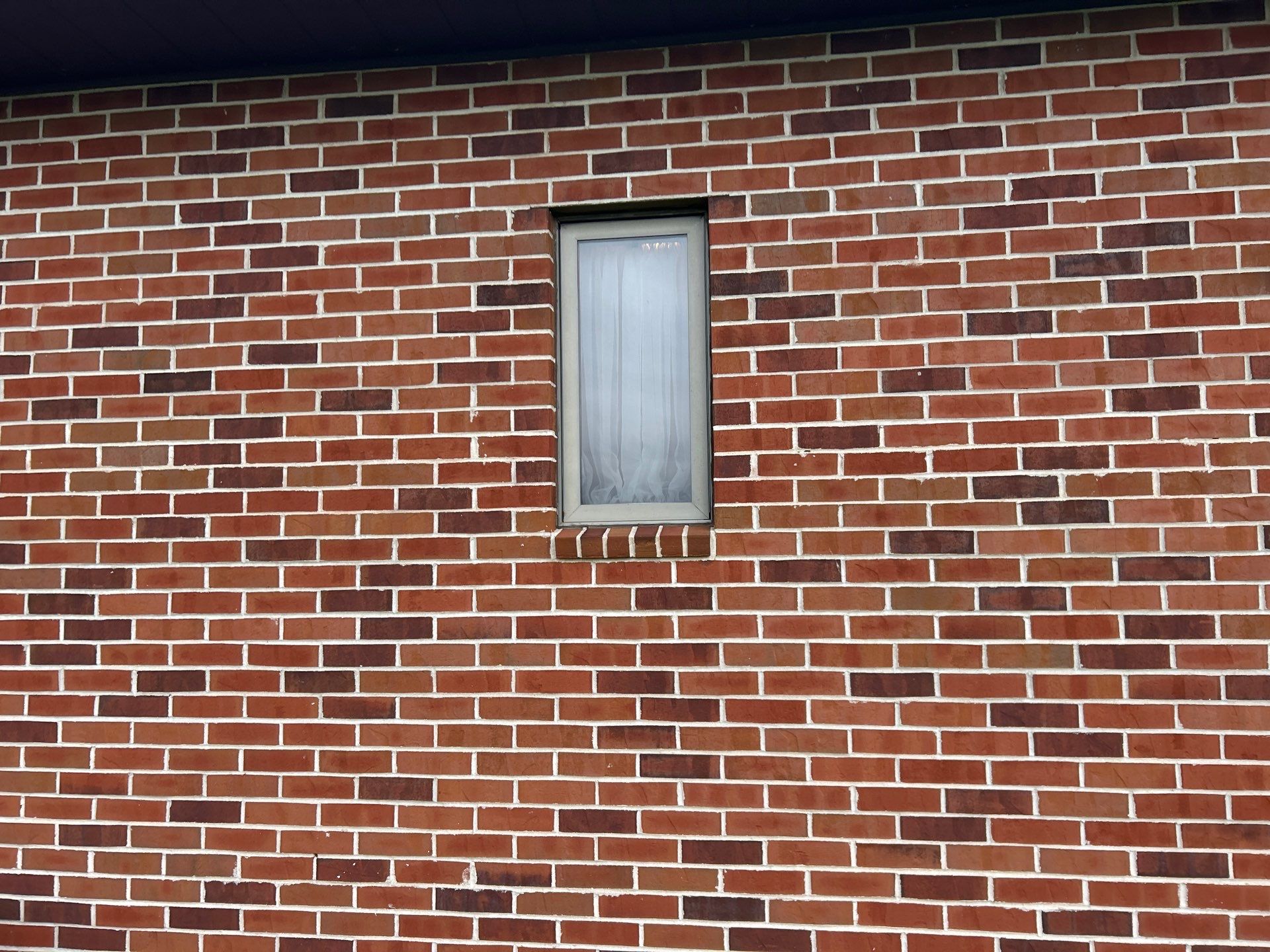 Window replacement using Pella Lifestyle wood/Aluminum window by United Windows and Siding LLC