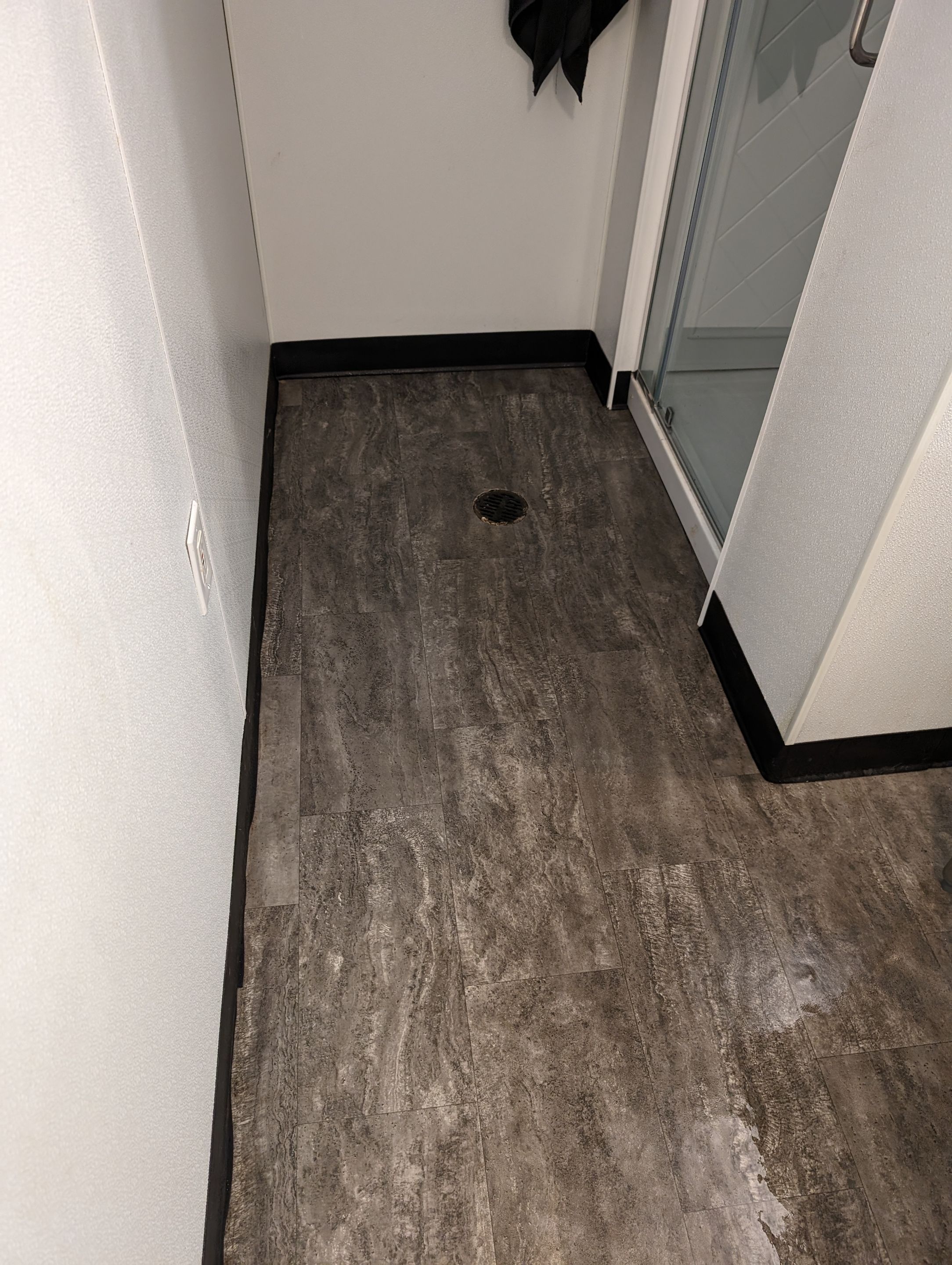 Commercial Sewage Damage in Louisville, KY by ANR Restoration