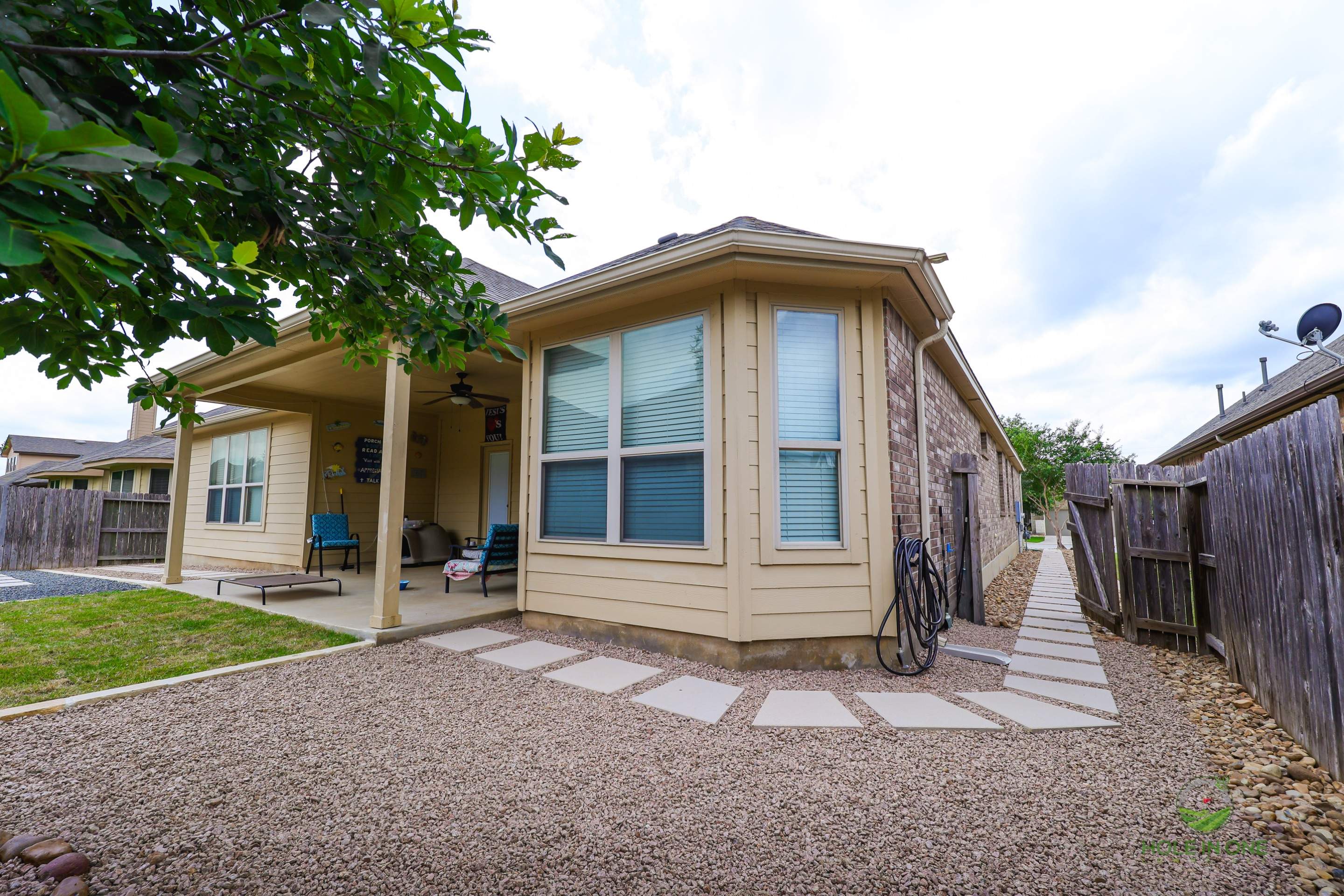 Wortham Oaks, San Antonio TX by Hole In One Lawns, LLC