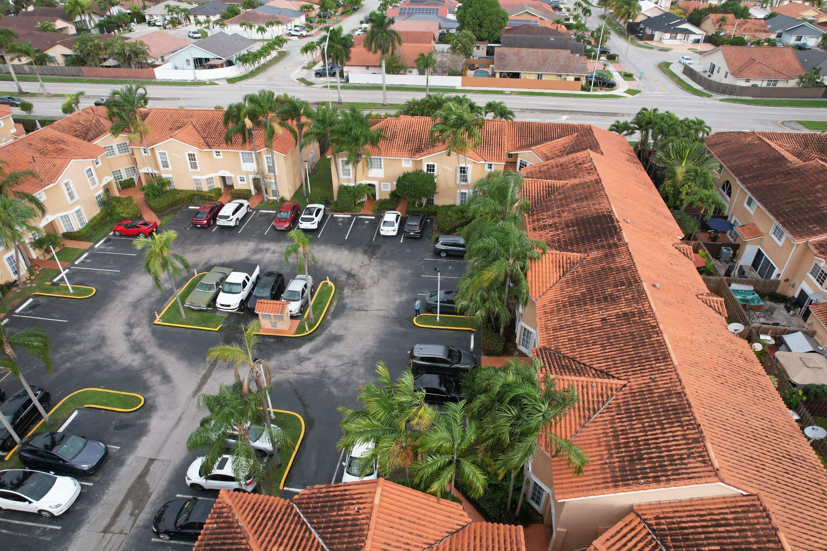 SIENNA VILLAS CONDO - BLDG 14304 by Souffront Construction & Engineering