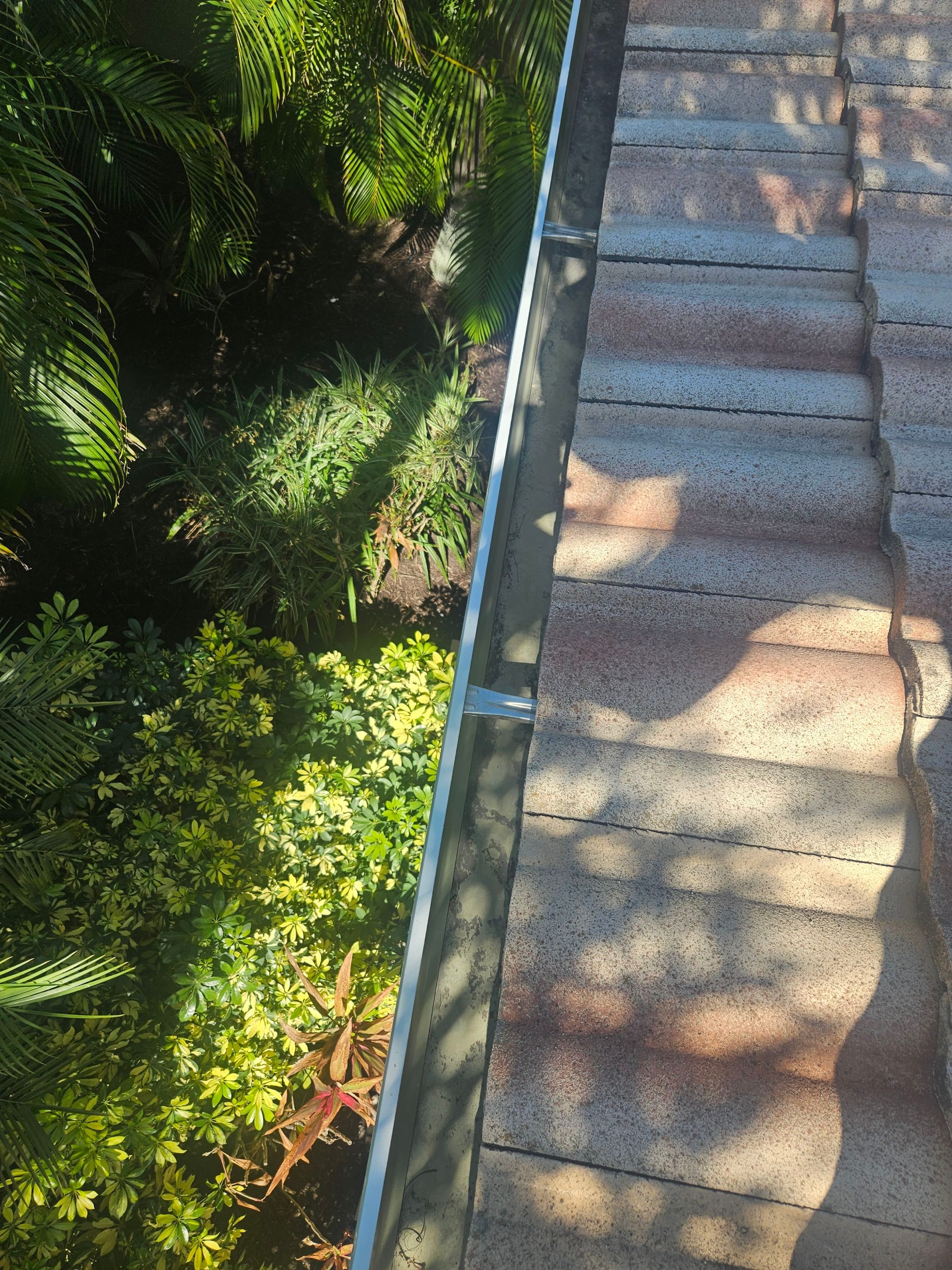Gutter Cleaning in Sarasota FL by Gutter Professors