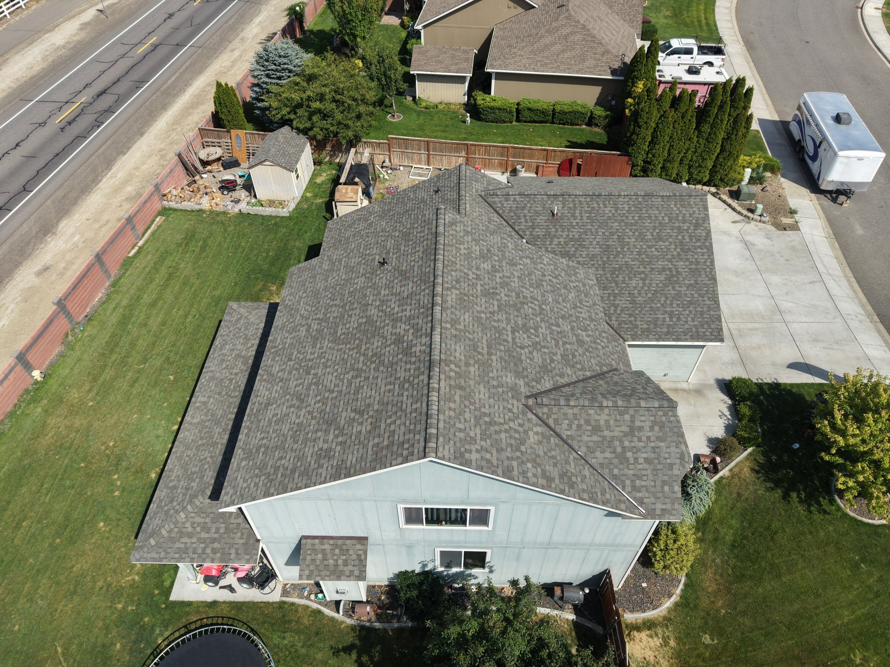 West Richland Residential Roof Replacement With Weathered Wood Shingles Hazelwood Dr West Richland, WA 99353 The Denali System - Certainteed Landmark® Shingle - Weathered Wood by Alpine Roofing