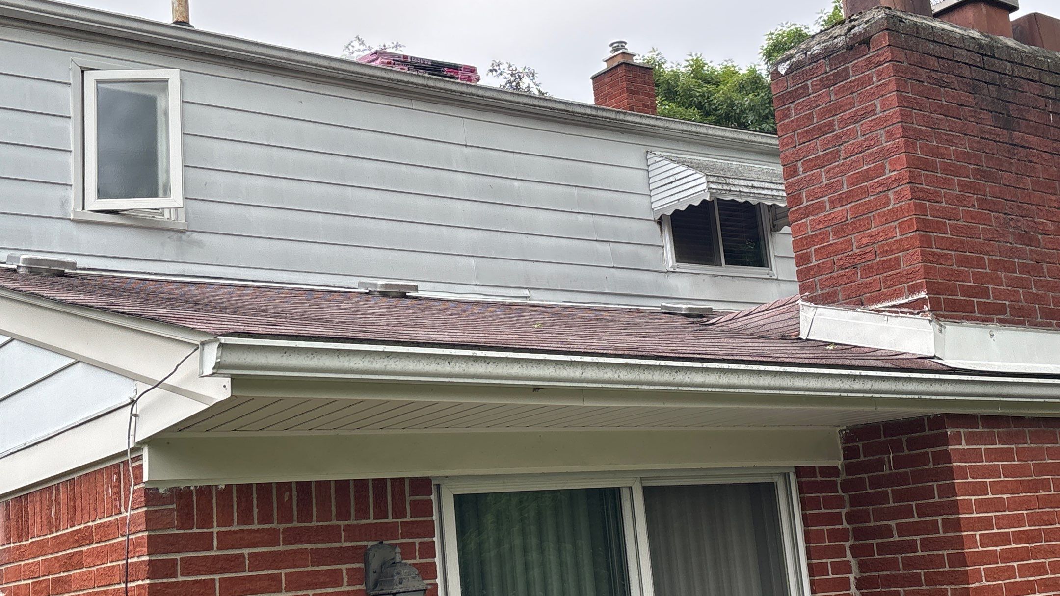 Roof Replacement using Owens Corning Brownwood by 180 Contractors