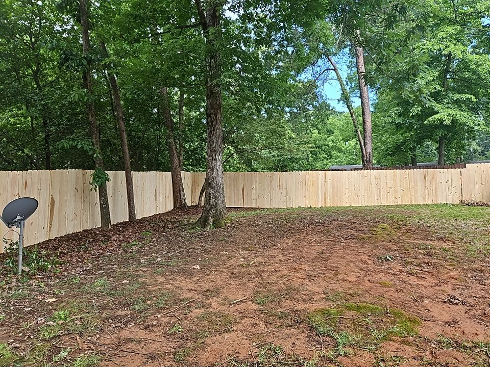 Royal Knoll Lane - Fence Installation  by Pillar and Pine