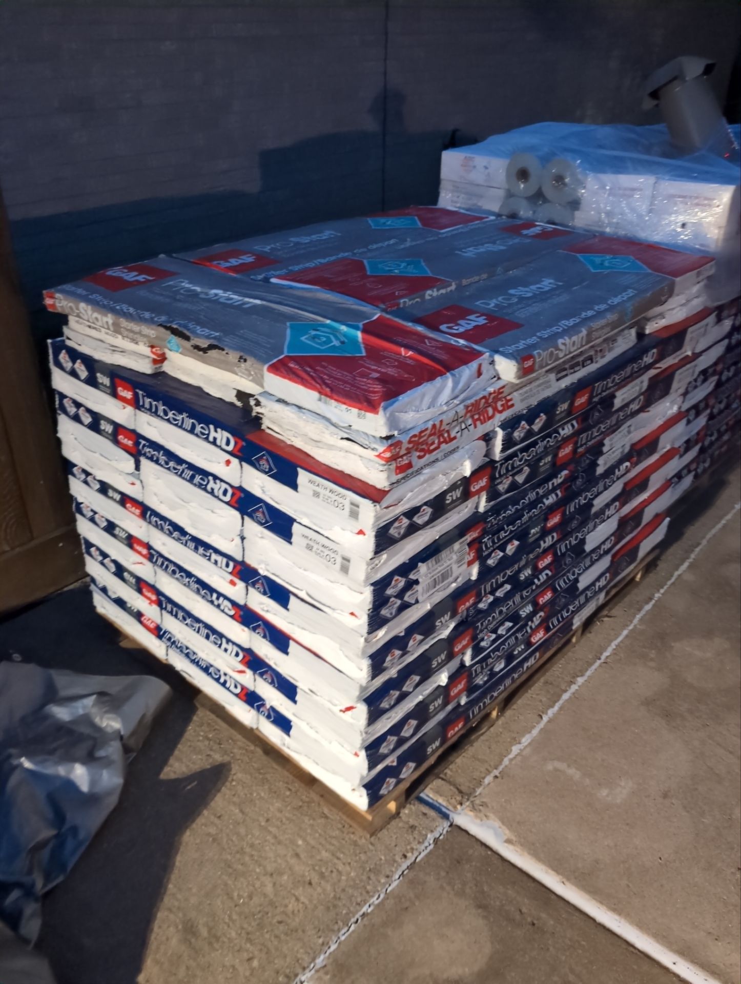 Jewell B by Boss Hogg Roofing