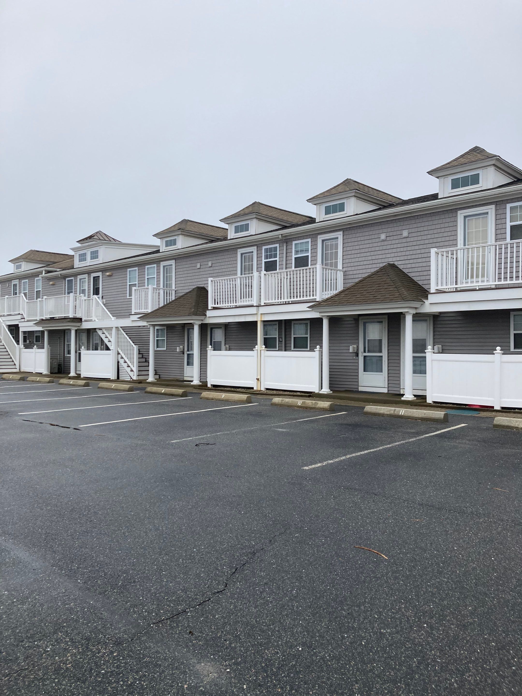 Gutter Installation using 6" K-Style Aluminum Gutter on the Seaside Inn in Truro, MA by Gutter Pro Enterprises