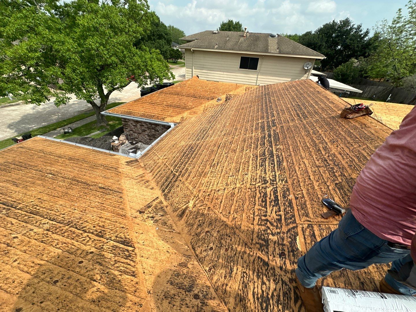 Residential Roofing Installation using Owen's Corning Duration (Lifetime) Shingles by Roof Repair Company