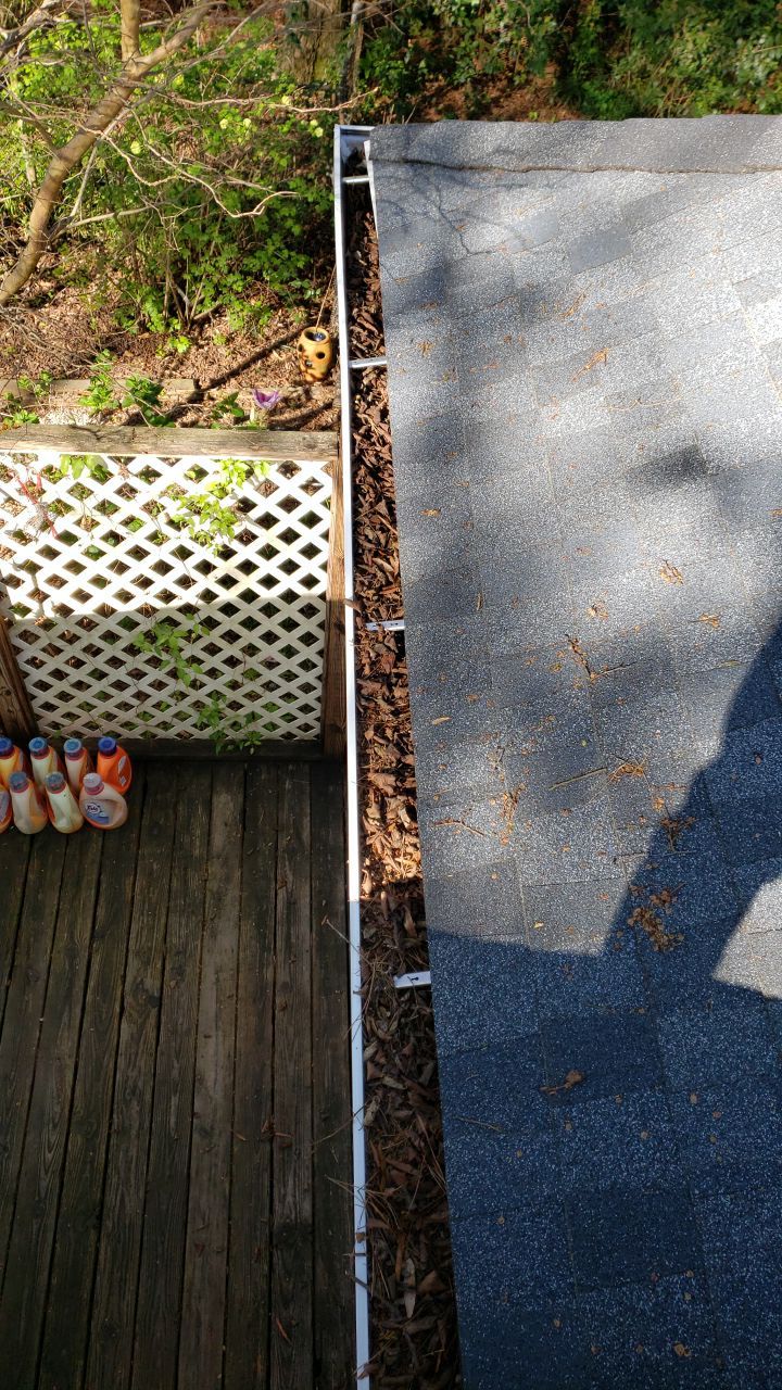 House Wash using cleaner by Power Wash Masters LLC