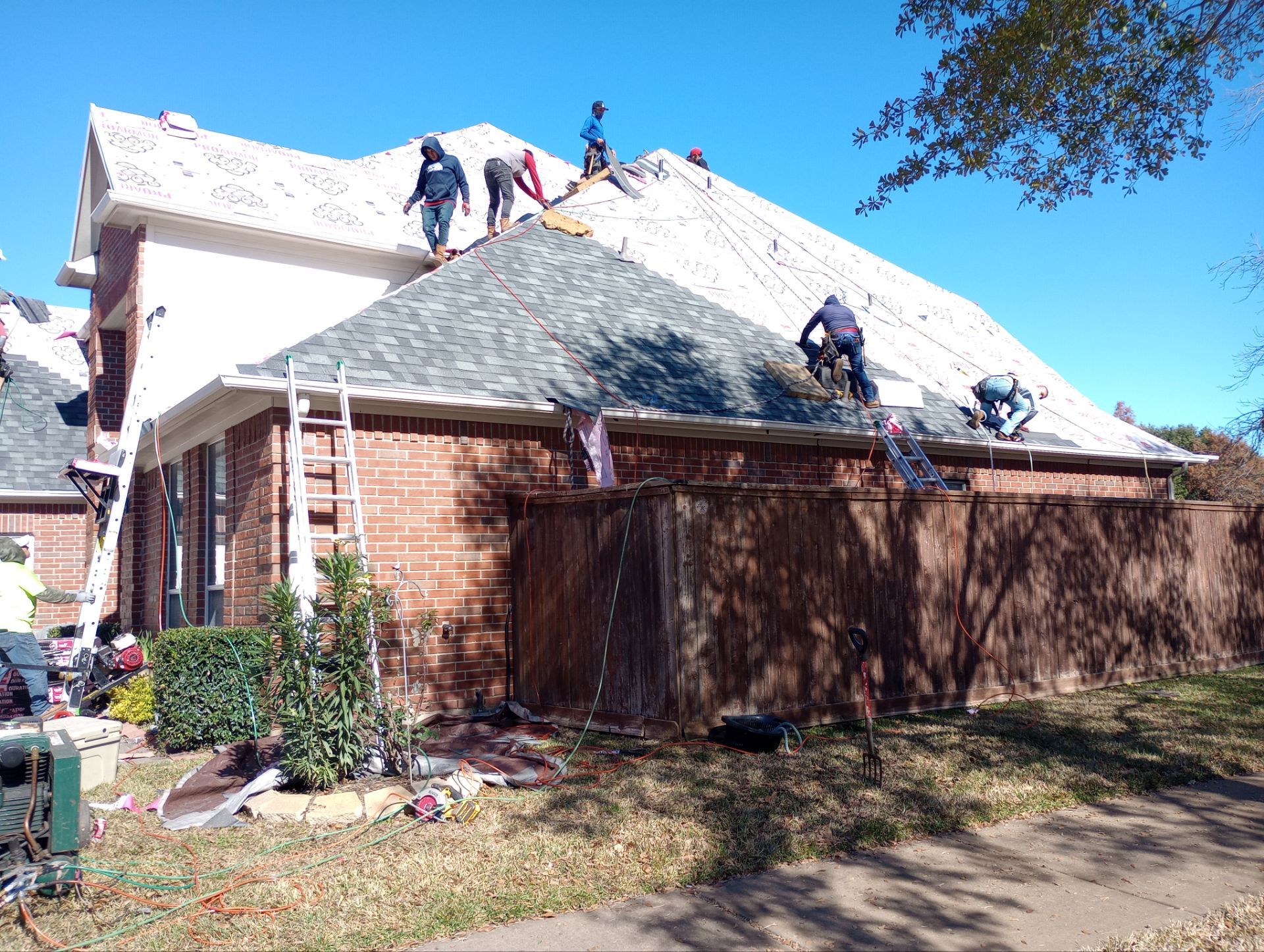 Residential Roofing Installation using Owen's Corning Duration (Lifetime) Shingles by Roof Repair Company