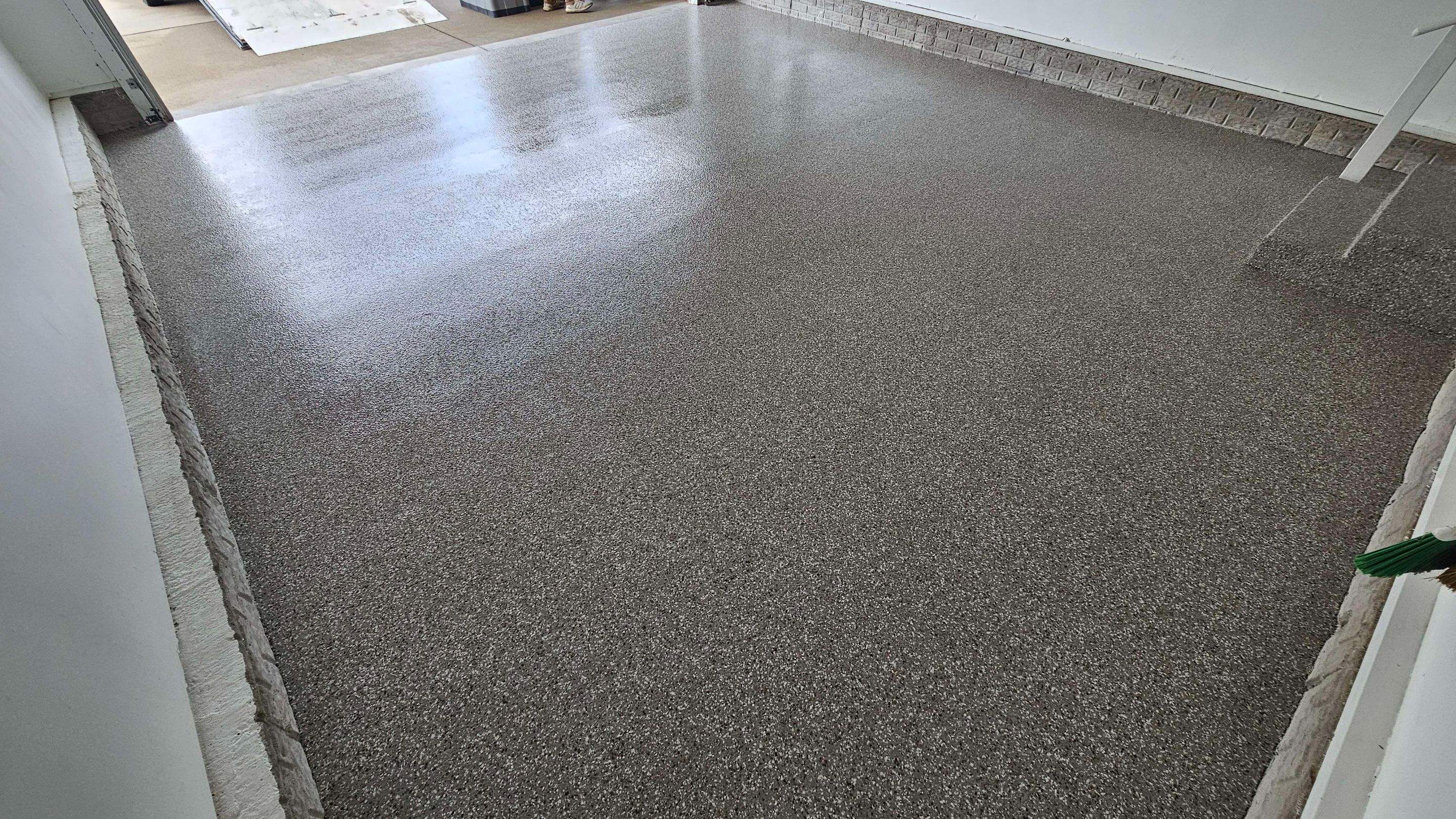 Creekbed Garage Normal by Loud Bros