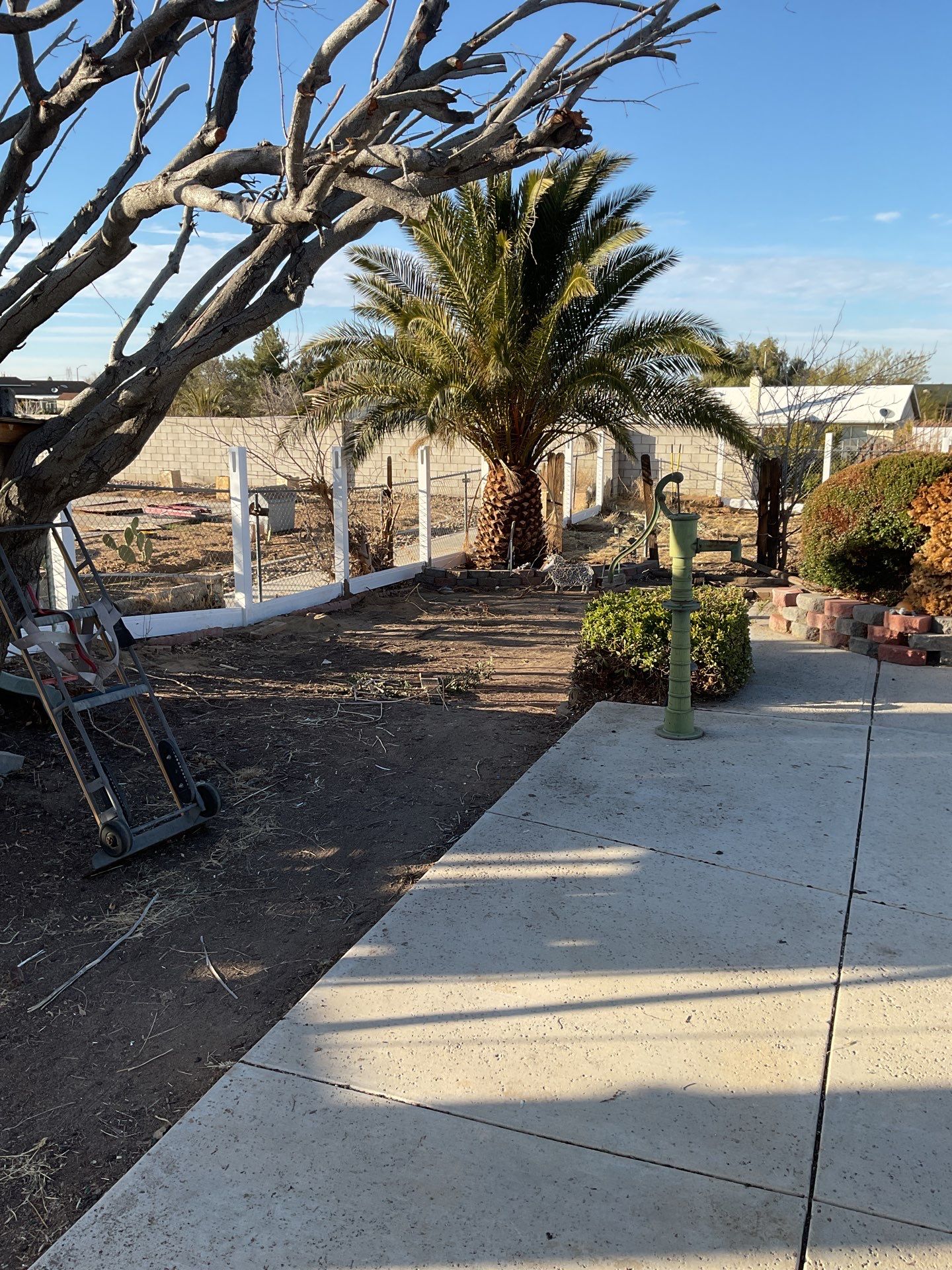 Fence Installation using Vinyl by Fence Guys Inc.