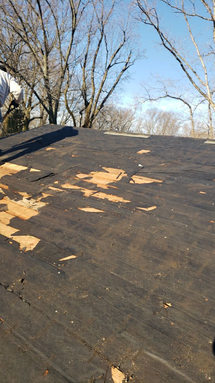 Annandale: CertainTeed Landmark Pro Designer Shingles in Max Def Charcoal Black by RM Banning, Inc.