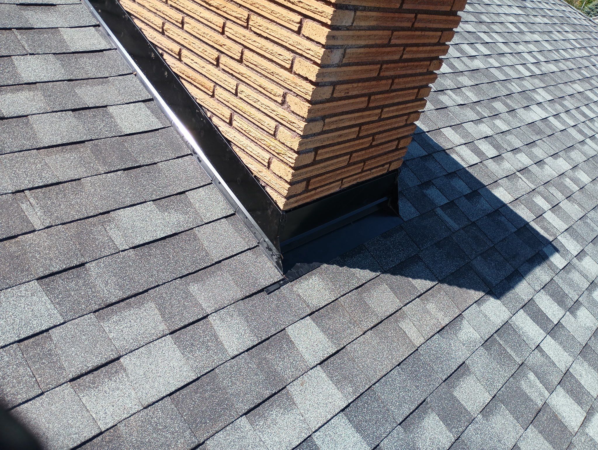 Residential Roof Installation Featuring CertainTeed Landmark Pro Shingles in E 5th Ave Odessa, WA 99159 The Alpine Premium System - 5-Star PREMIER SureStart PLUS Coverage - Certainteed Landmark® PRO Shingle - Max Def Granite Gray by Alpine Roofing