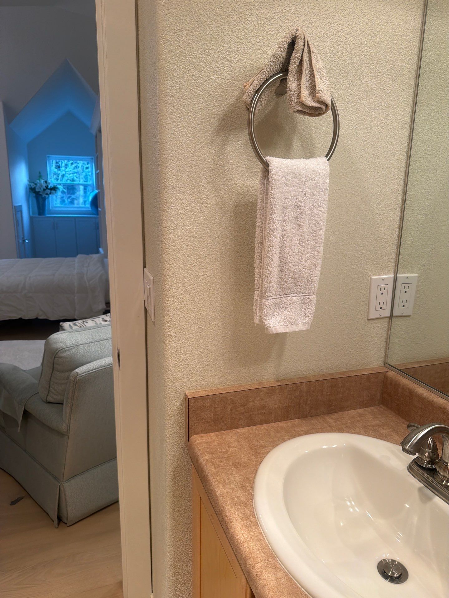 Routine Maid Service Project in West Linn by Cloud 9 Professional Cleaning Services