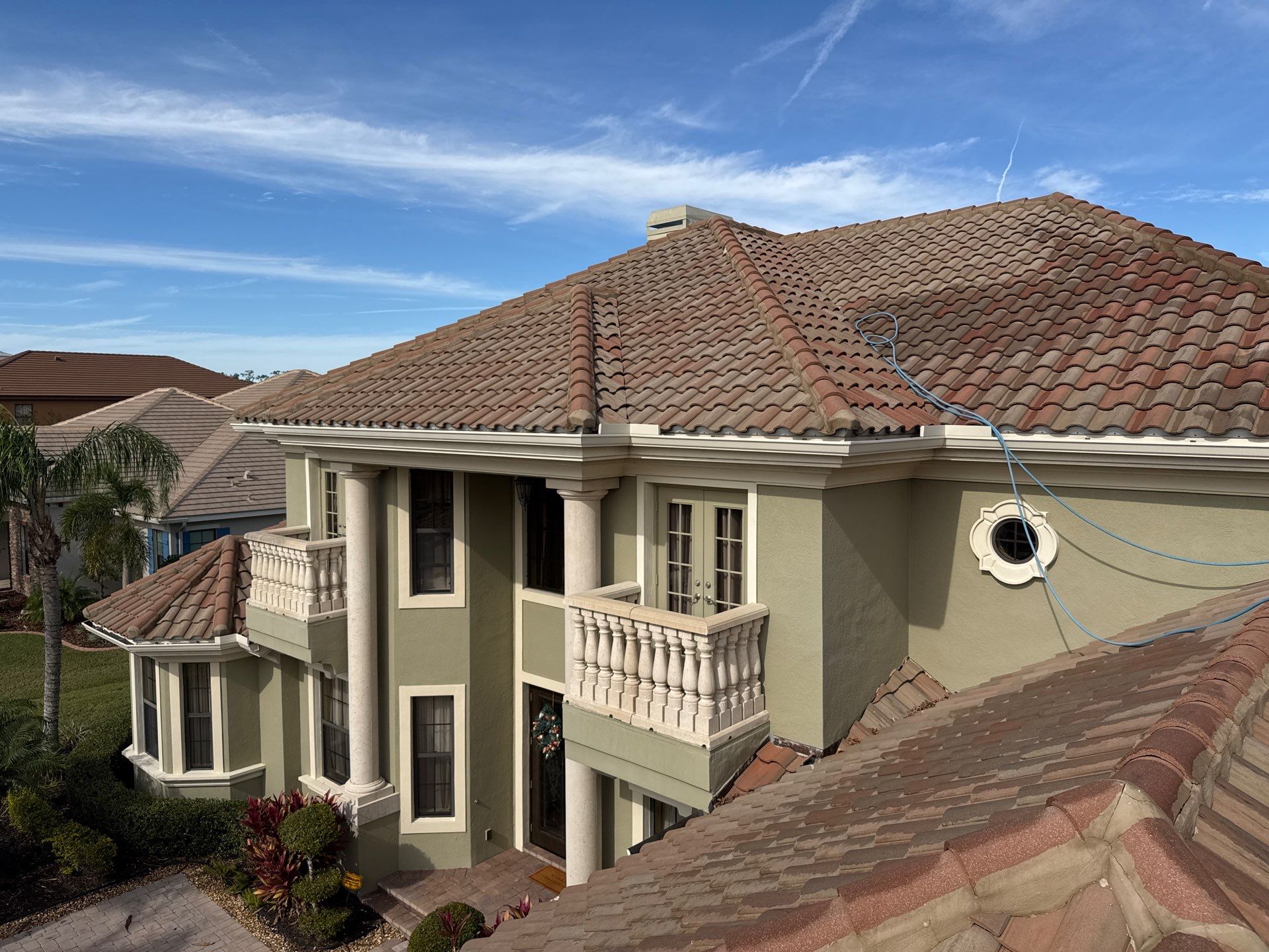 Roof Cleaning & Pool Deck Cleaning! Winding River, Bradenton, FL by Sunshine AquaWash