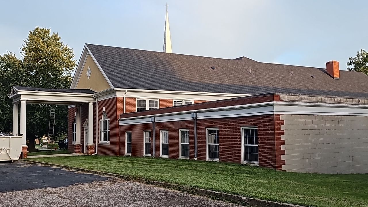 ATLAS PINNACLE COLOR: BLACK PRISTINE by Eagle Eye Roofing
