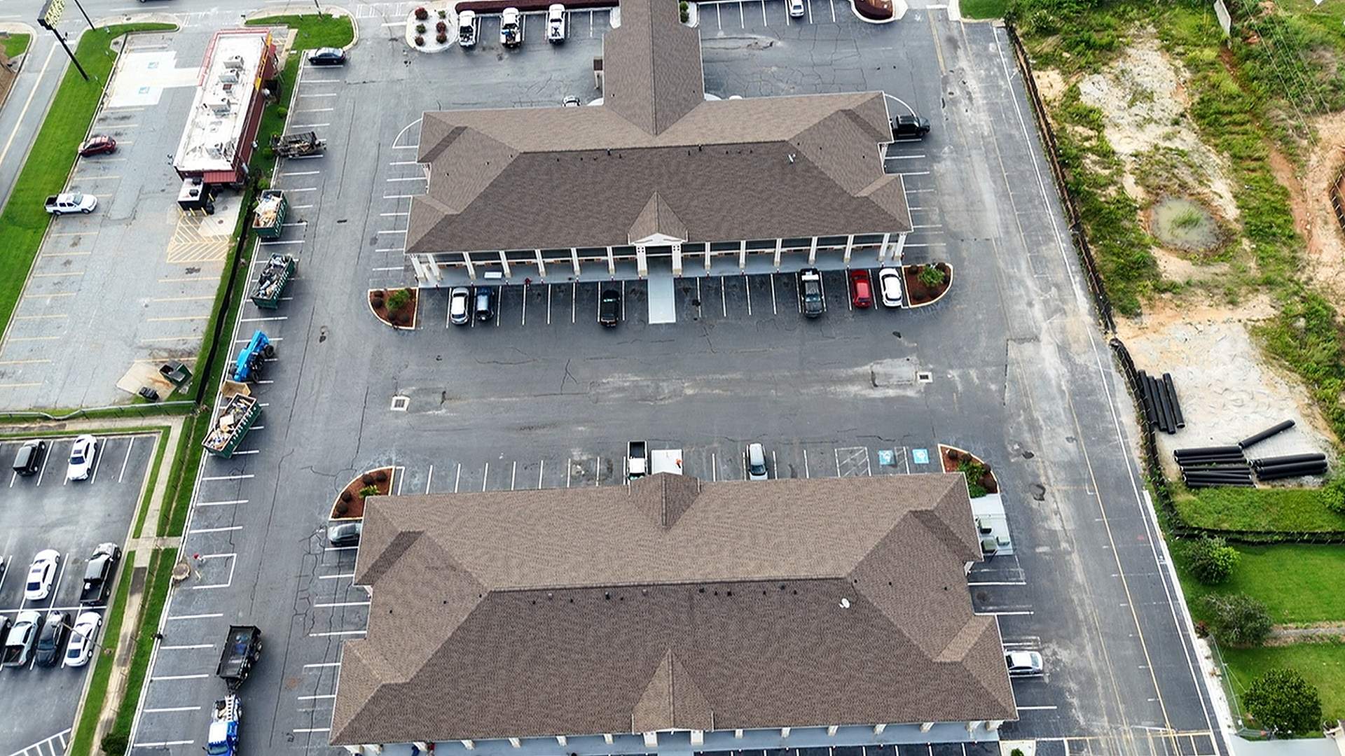 ECL Renovation & Roofing LLC featured photo.