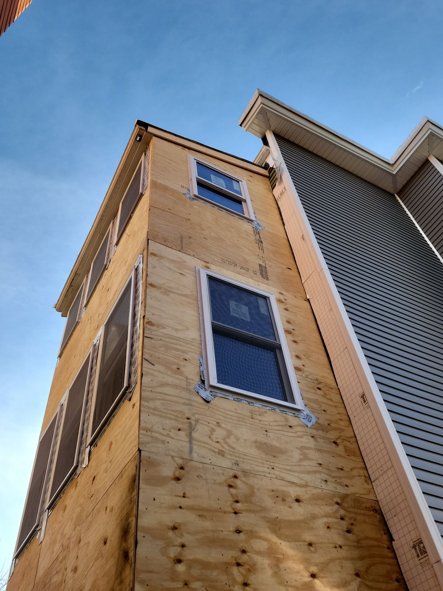 Tyee Siding  by Tyee Construction Corp
