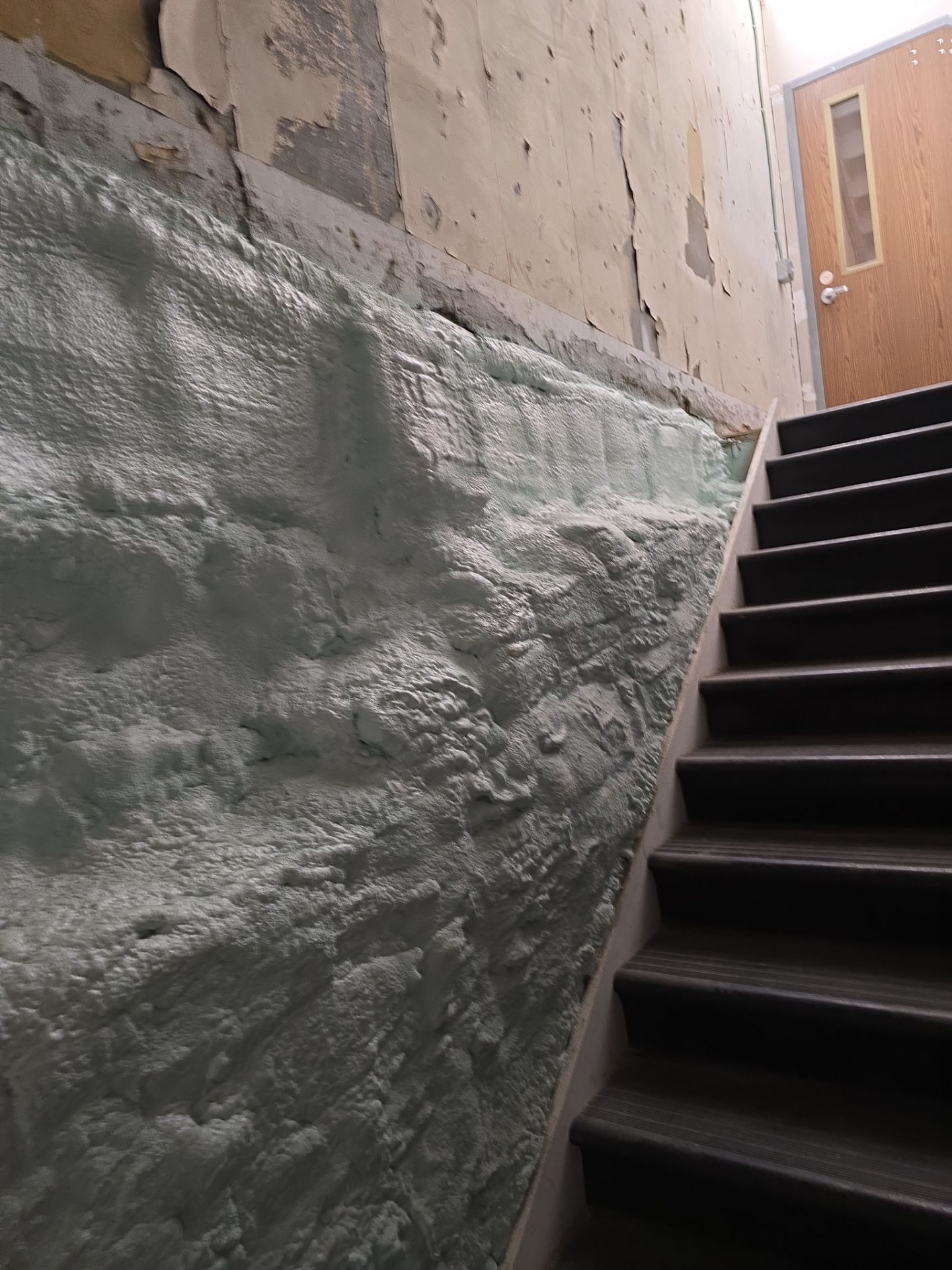 Crawl Space Encapsulation using Closed Cell Spray Foam by NYS Foam & Energy