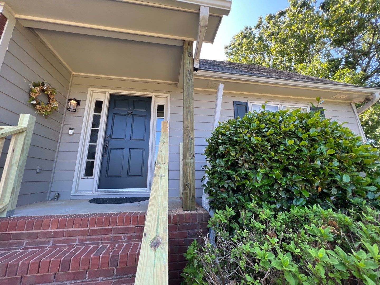 South Trace - Deck Installation  by Pillar and Pine