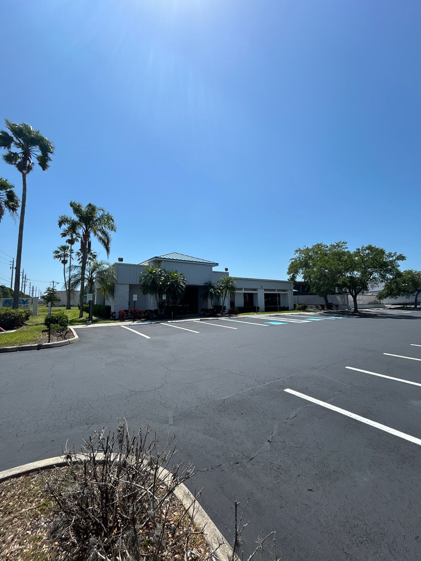 Asphalt Sealcoating, Line Striping, Crack Sealing, Asphalt Repair by Everline Coatings & Services - Southwest FL