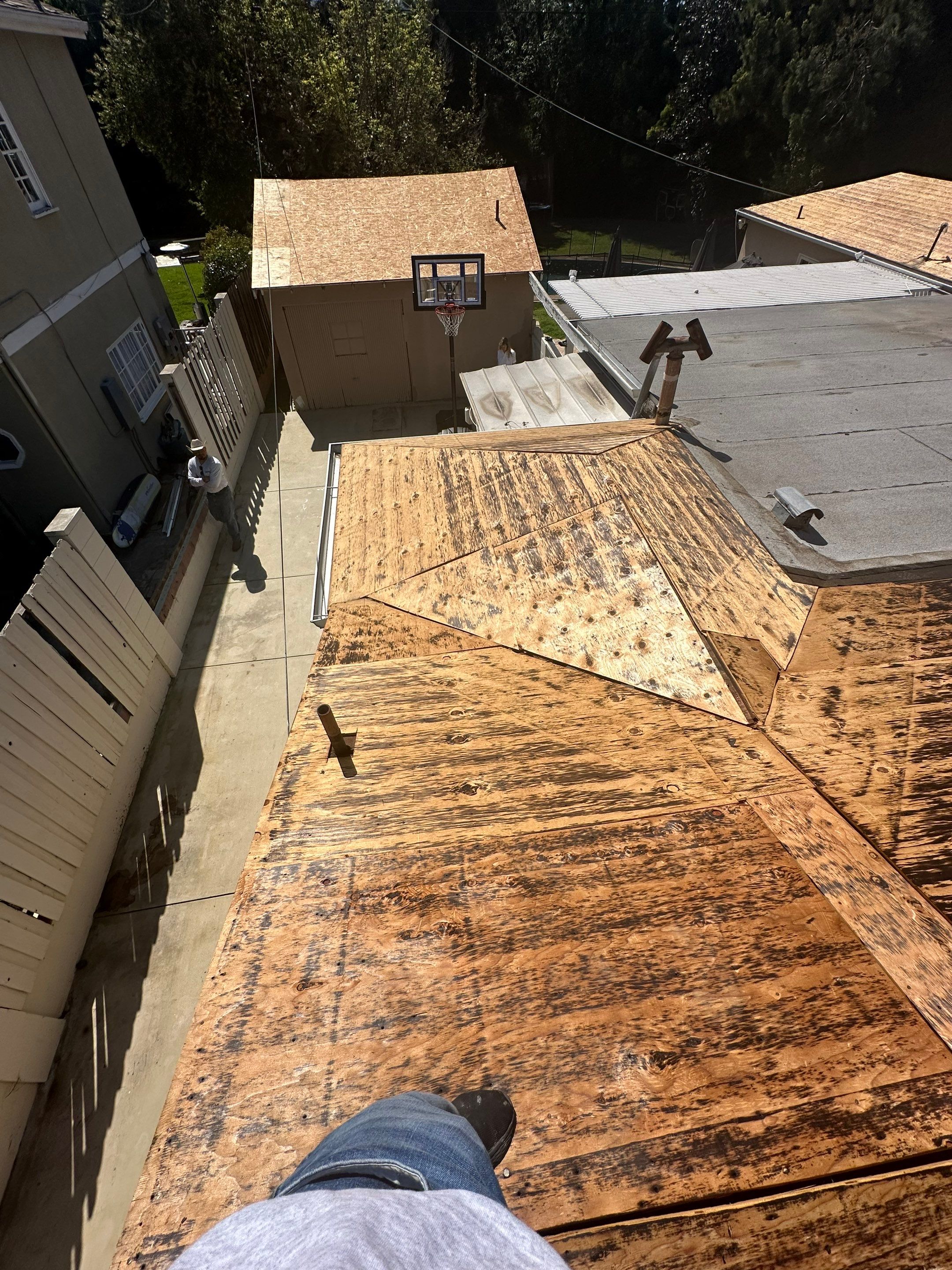 Roof Replacement - Los Angeles, CA 91423 by Epic Roof Replacement
