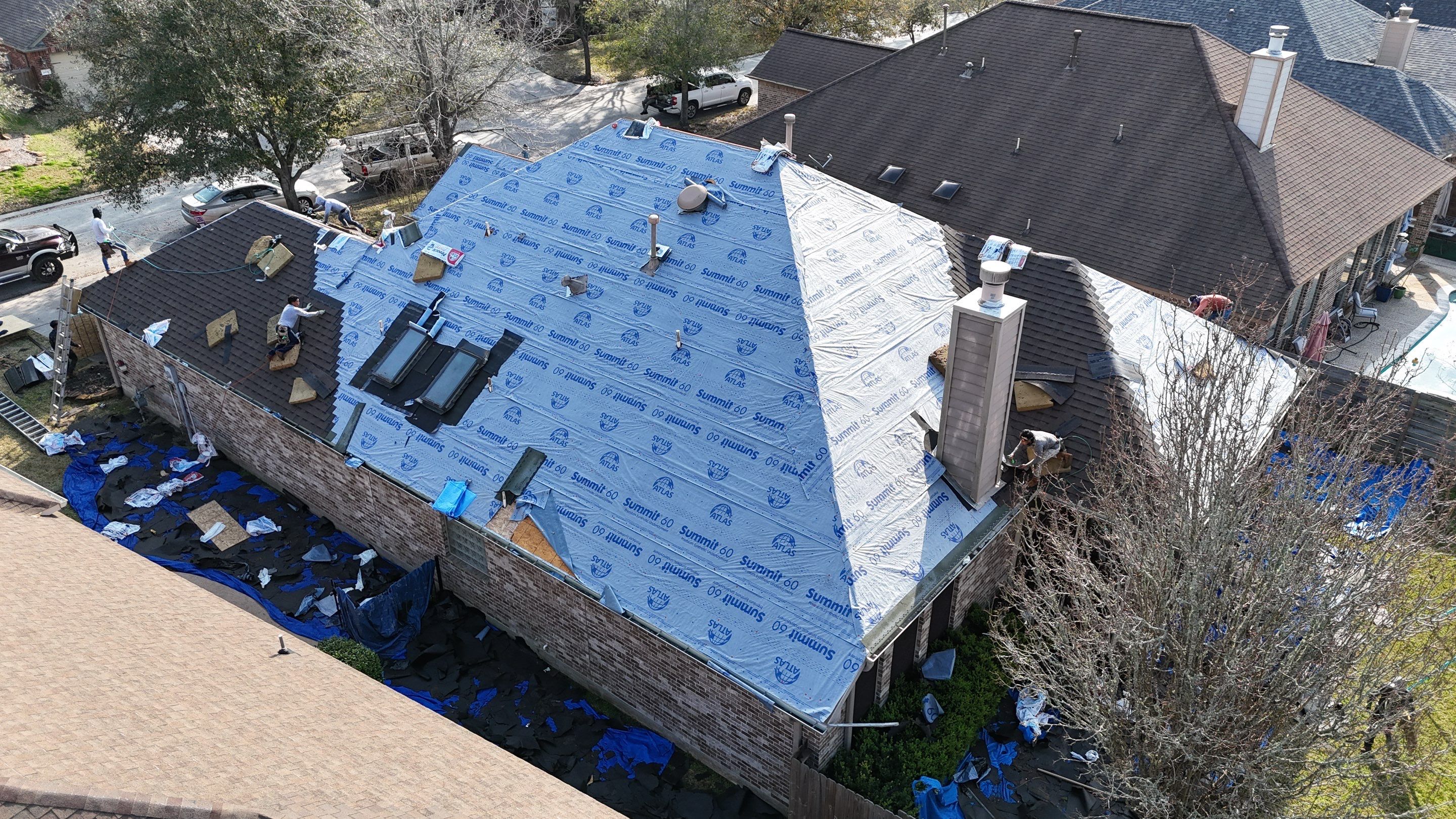 Kingwood Roof Installation using Atlas Pinnacle Pristine by Modern BYLT Roofing & Construction