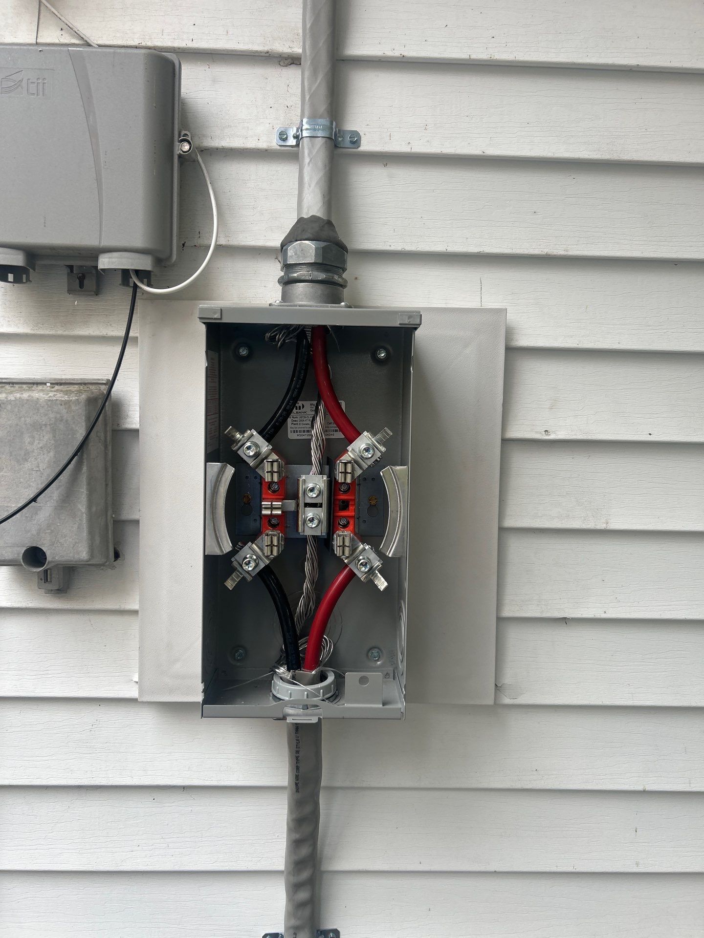 200A Service Upgrade with Pool & EV Charger Wiring by ZAM Electric