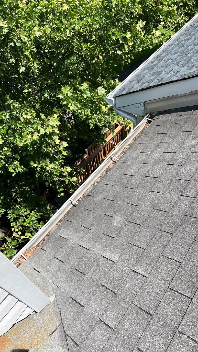 Sterling: CertainTeed Landmark Designer Shingles in Pewter by RM Banning, Inc.