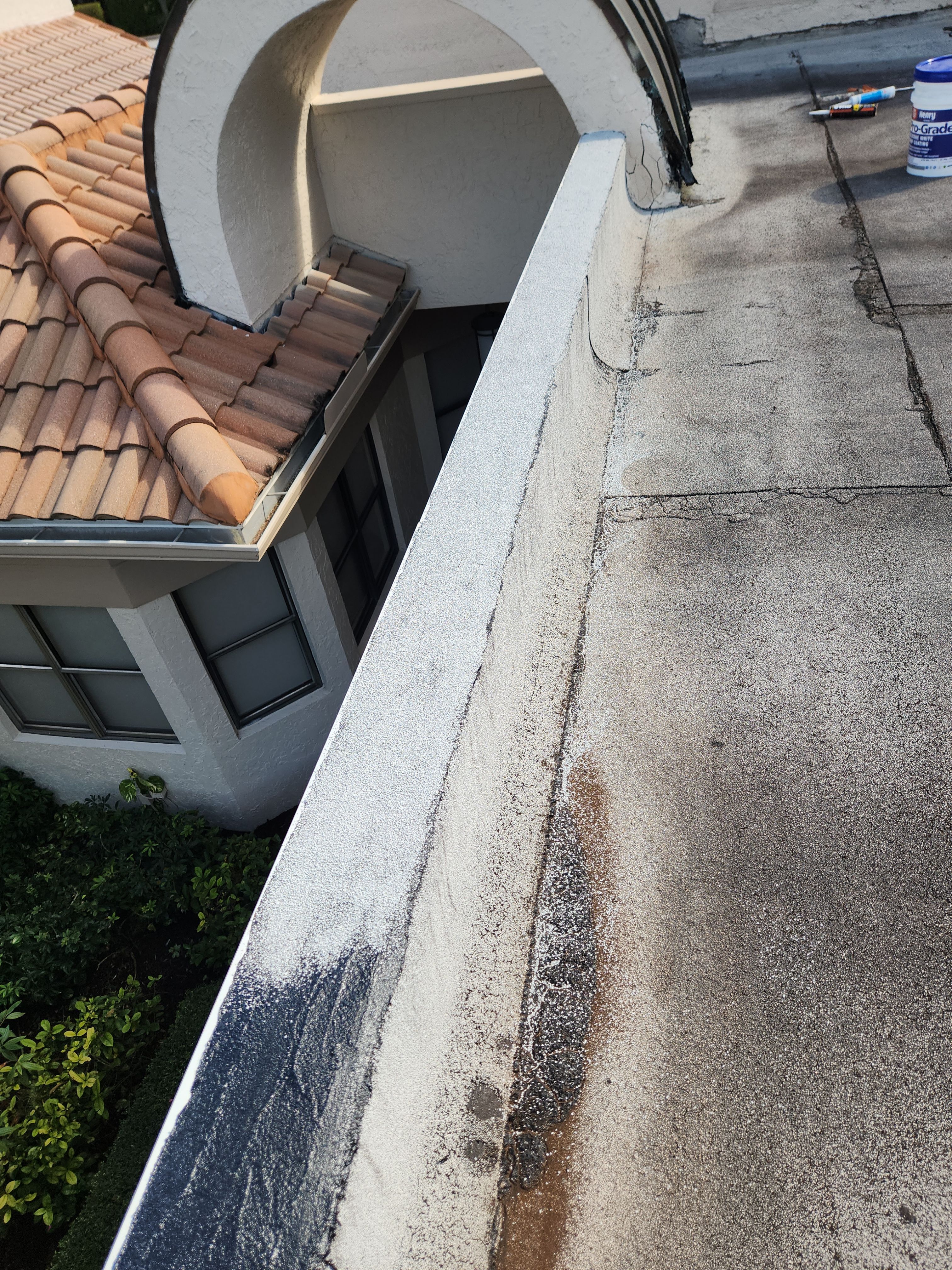 Flat Roof Waterproofing and Silicone Coating in Boca Raton by Aastro Roofing