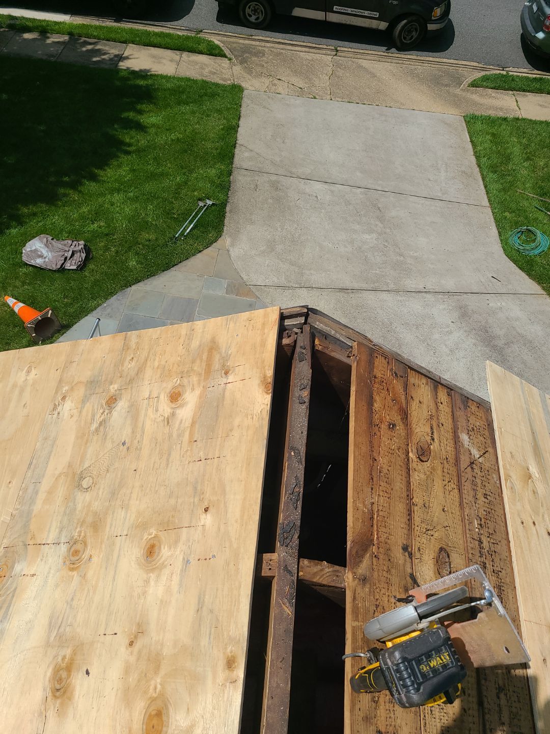 Arlington: CertainTeed Landmark Pro Designer Shingles in Max Def Pewter by RM Banning, Inc.