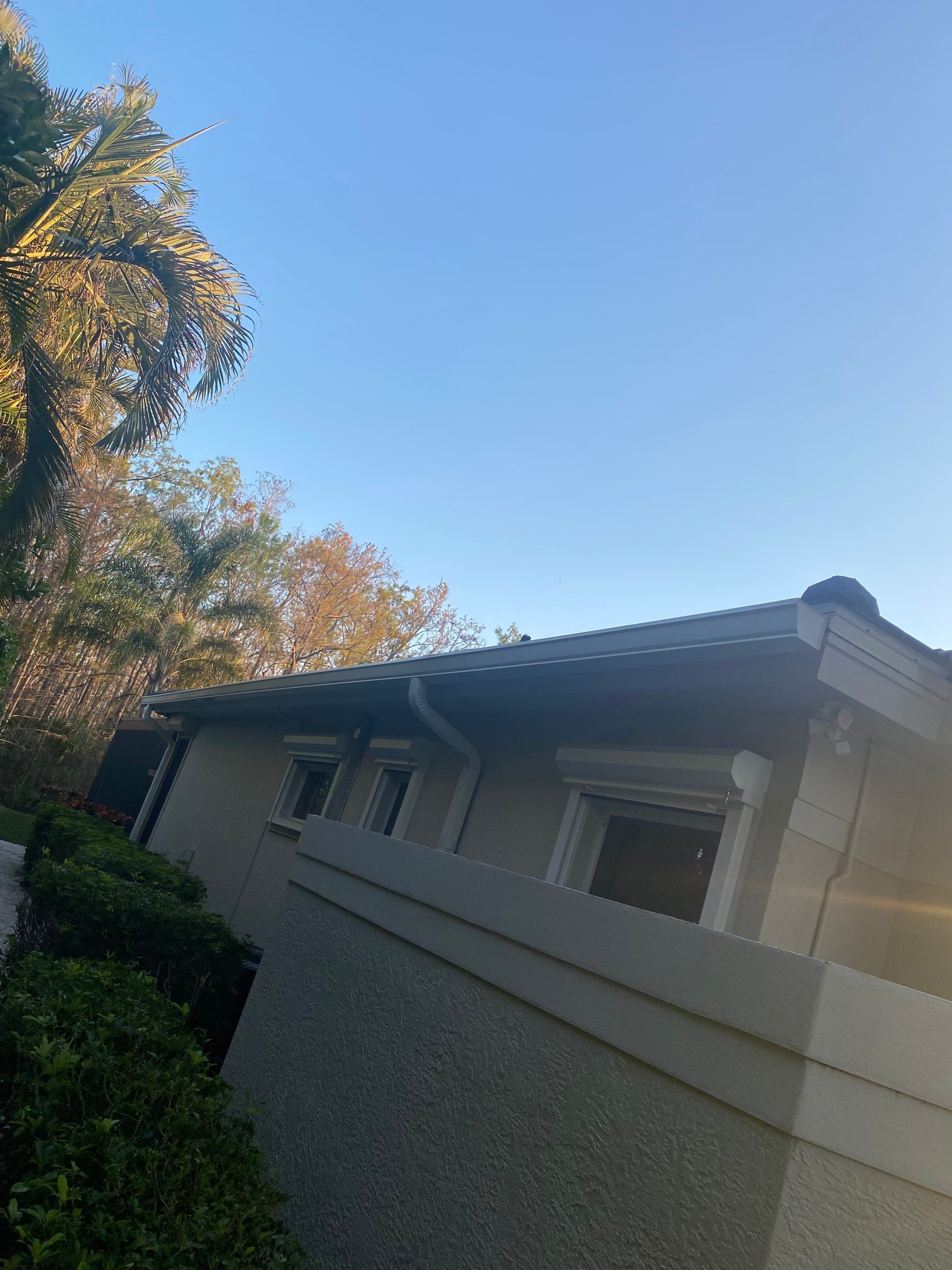 7-Inch Seamless Gutters for Luxury Homes in Naples FL by Gutter Professors