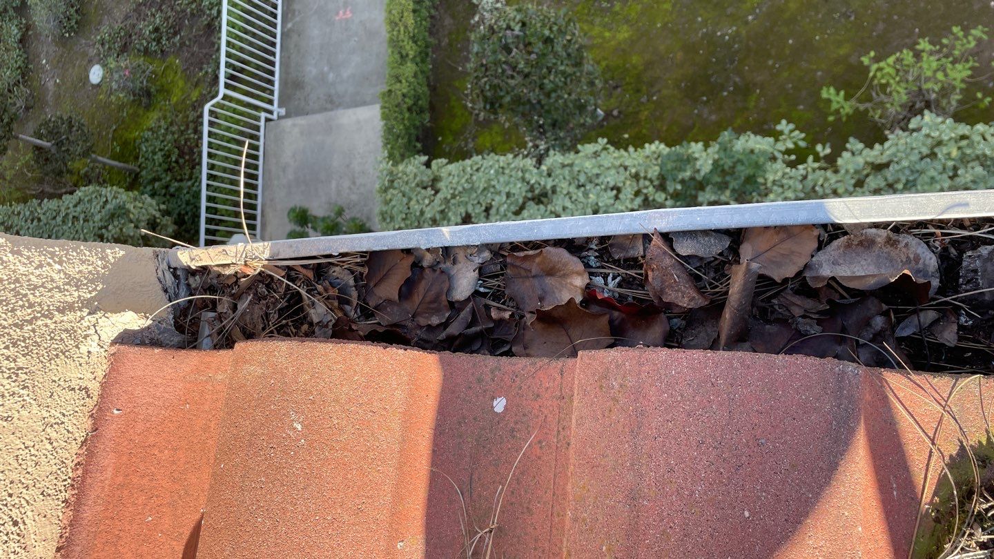 12-Unit HOA Gutter Cleaning in San Jose by All One Solar Shine
