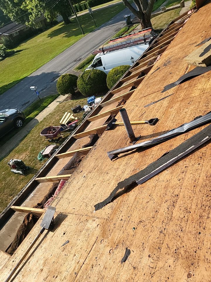 ATLAS PINNACLE COLOR: SCOTCHGARD BLACK SHADOW by Eagle Eye Roofing