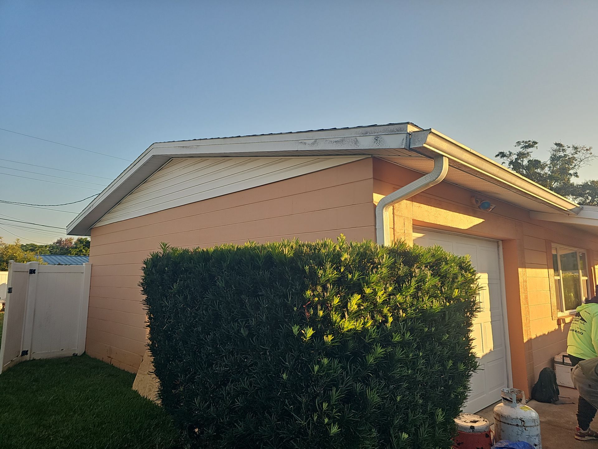 Project in St. Petersburg 33709 by Mitchell Roofing Company LLC 