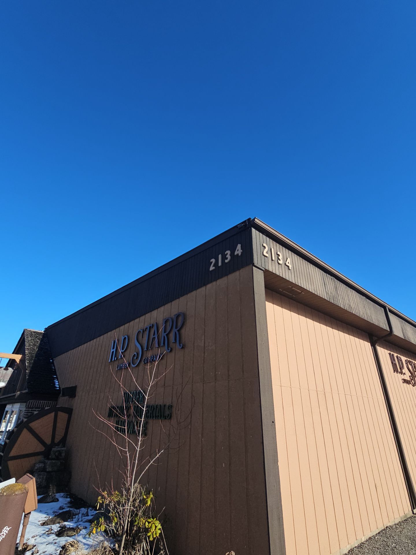 HP Starr by 768 ROOF, LLC.